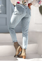 Spodnie jeansowe z paskiem Rest Of My Life jasnoniebieskie