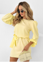 Sukienka z bufkami i paskiem Crazy About You bananowa