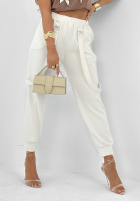 Materiałowe spodnie masełko z szelkami Smooth Desire ecru