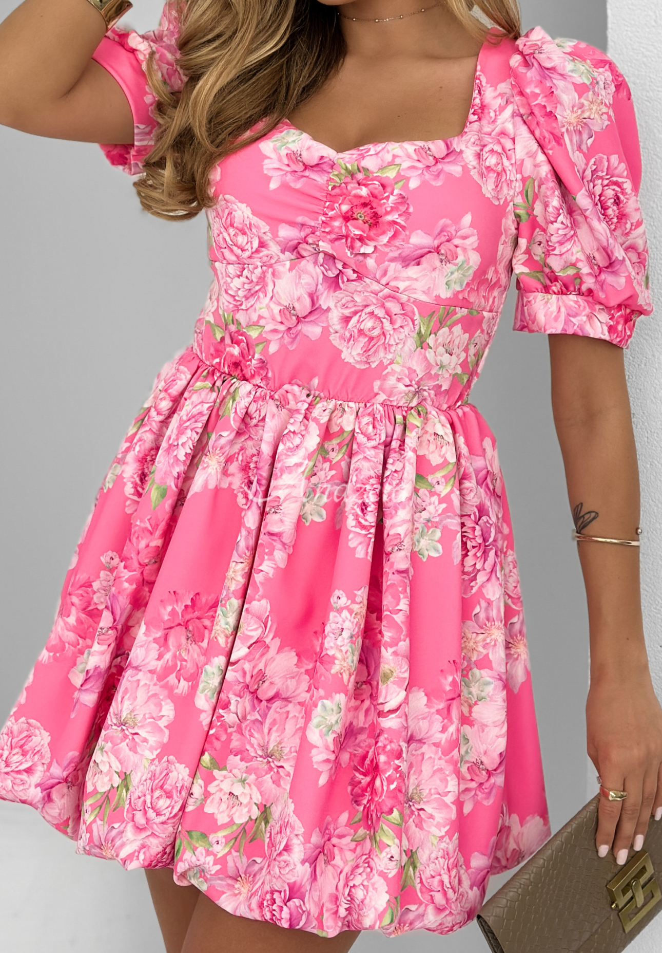 Dolly Land floral bombshell dress pink