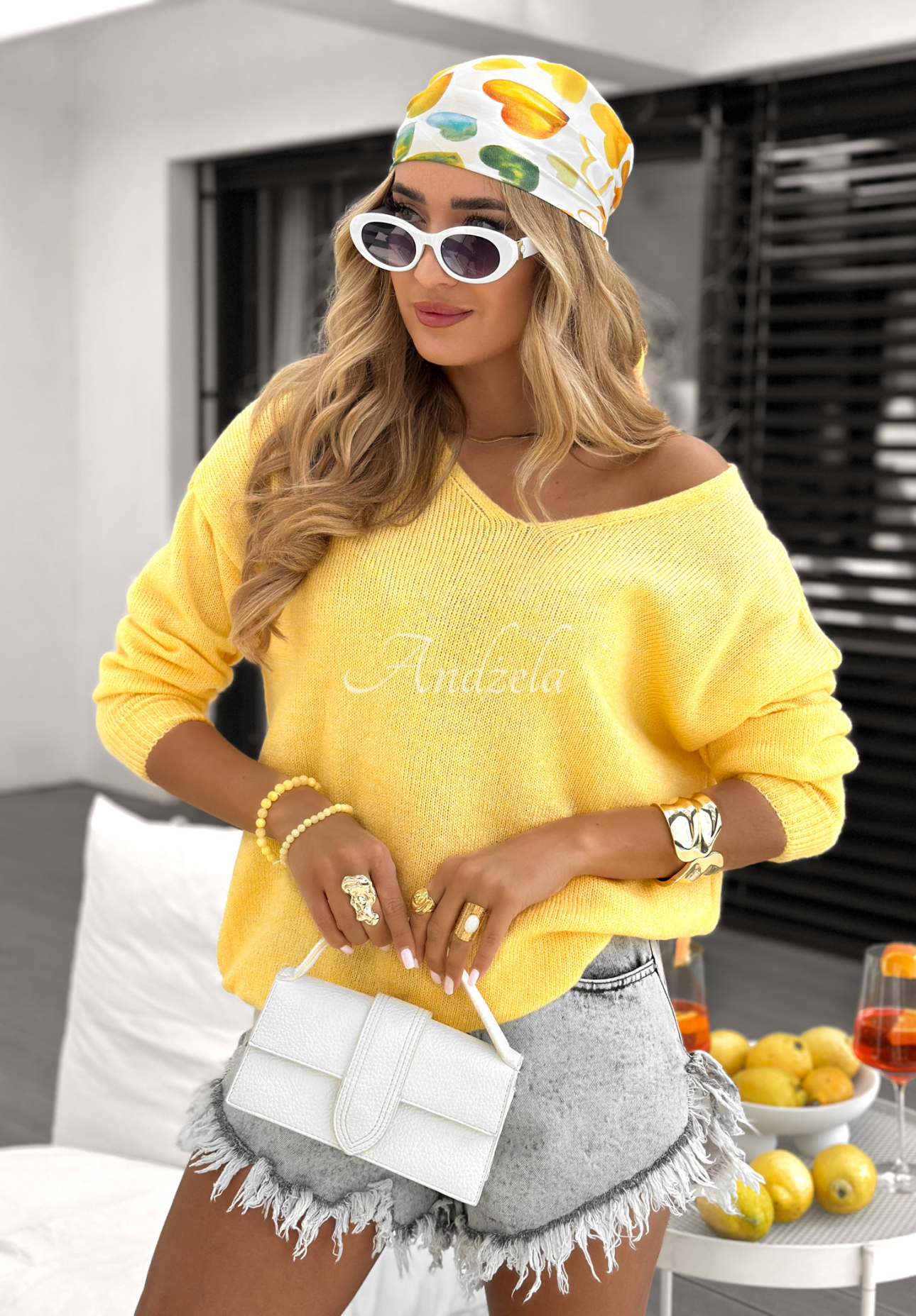 Sweater with neckline Caffe Latte yellow