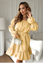 Sukienka Kleid im spanischen Stil z paskiem To Love Me Bananengelb