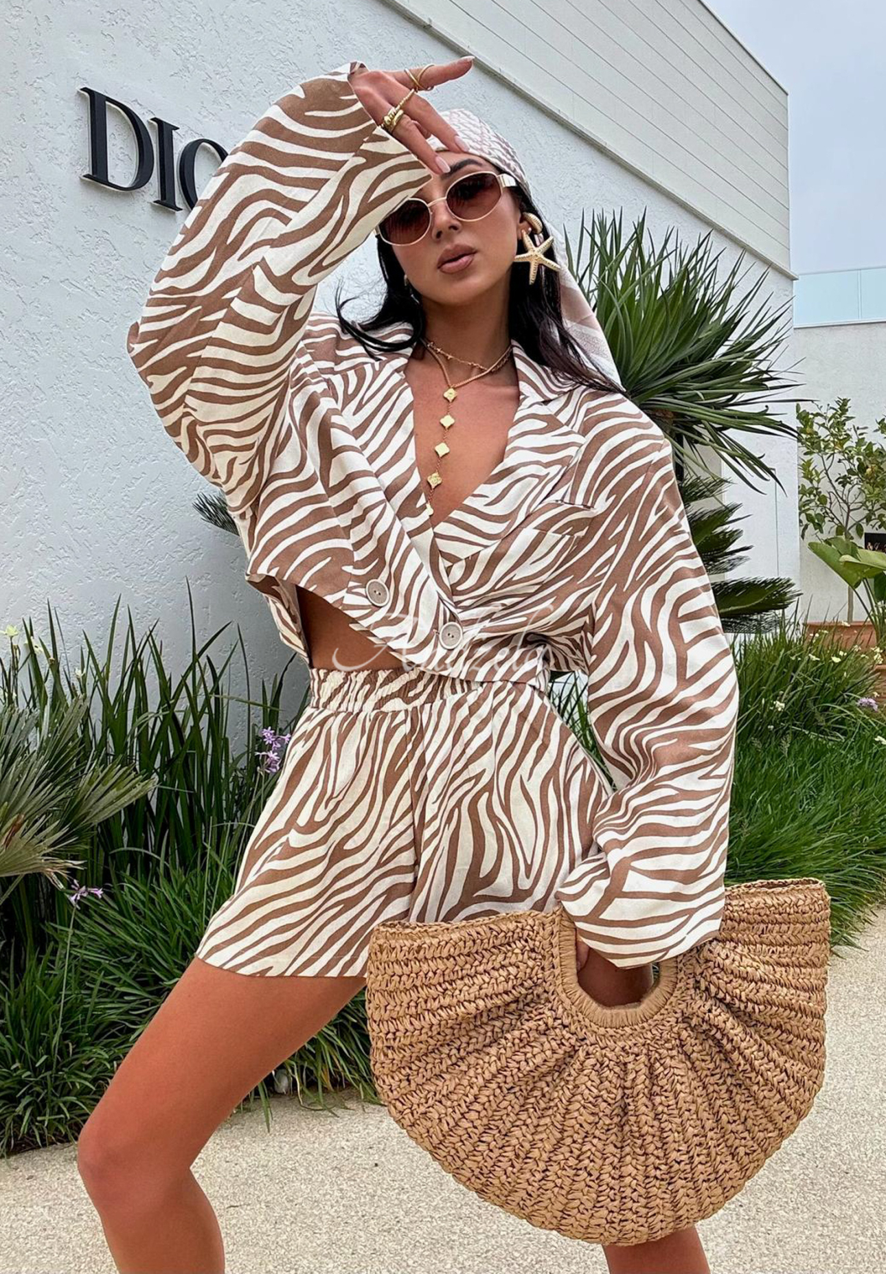 Linen zebra jacket and shorts set La Milla Beautiful Love Story white and beige