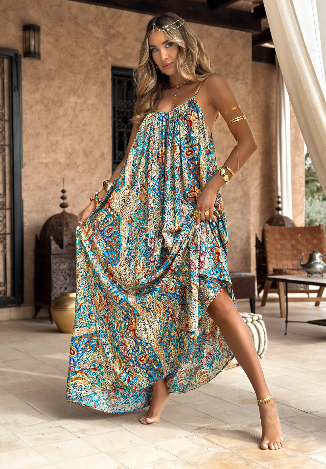 Viskose-Maxikleid mit Trägern in Muster Happy Summer gelb-blau