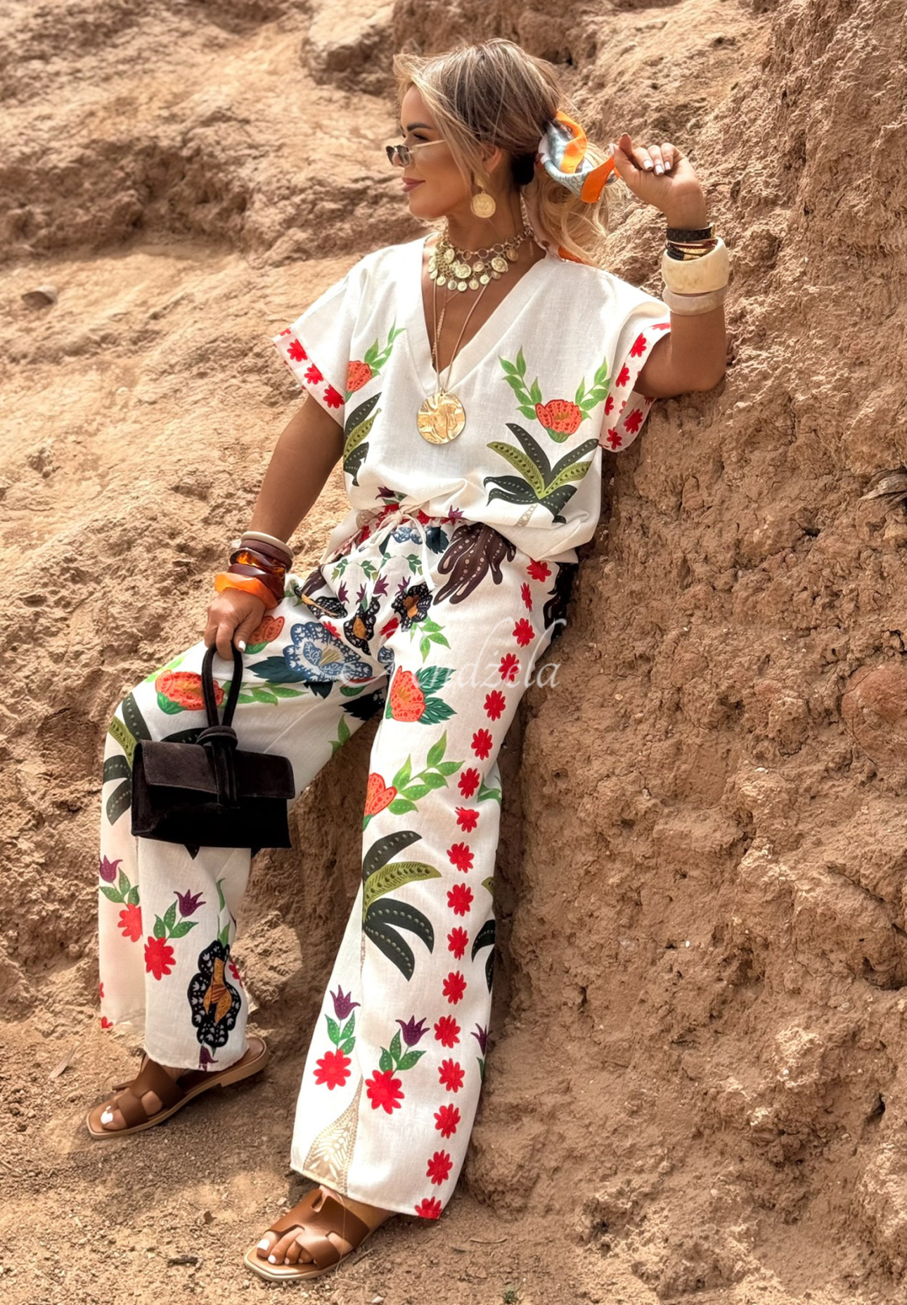 Set Bluse und Hose wide leg mit Mustern Flowers &amp; Palms hellbeige