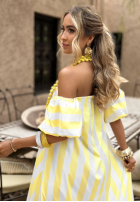 Sukienka Kleid im spanischen Stil w paski Steals The Show biało-Gelb