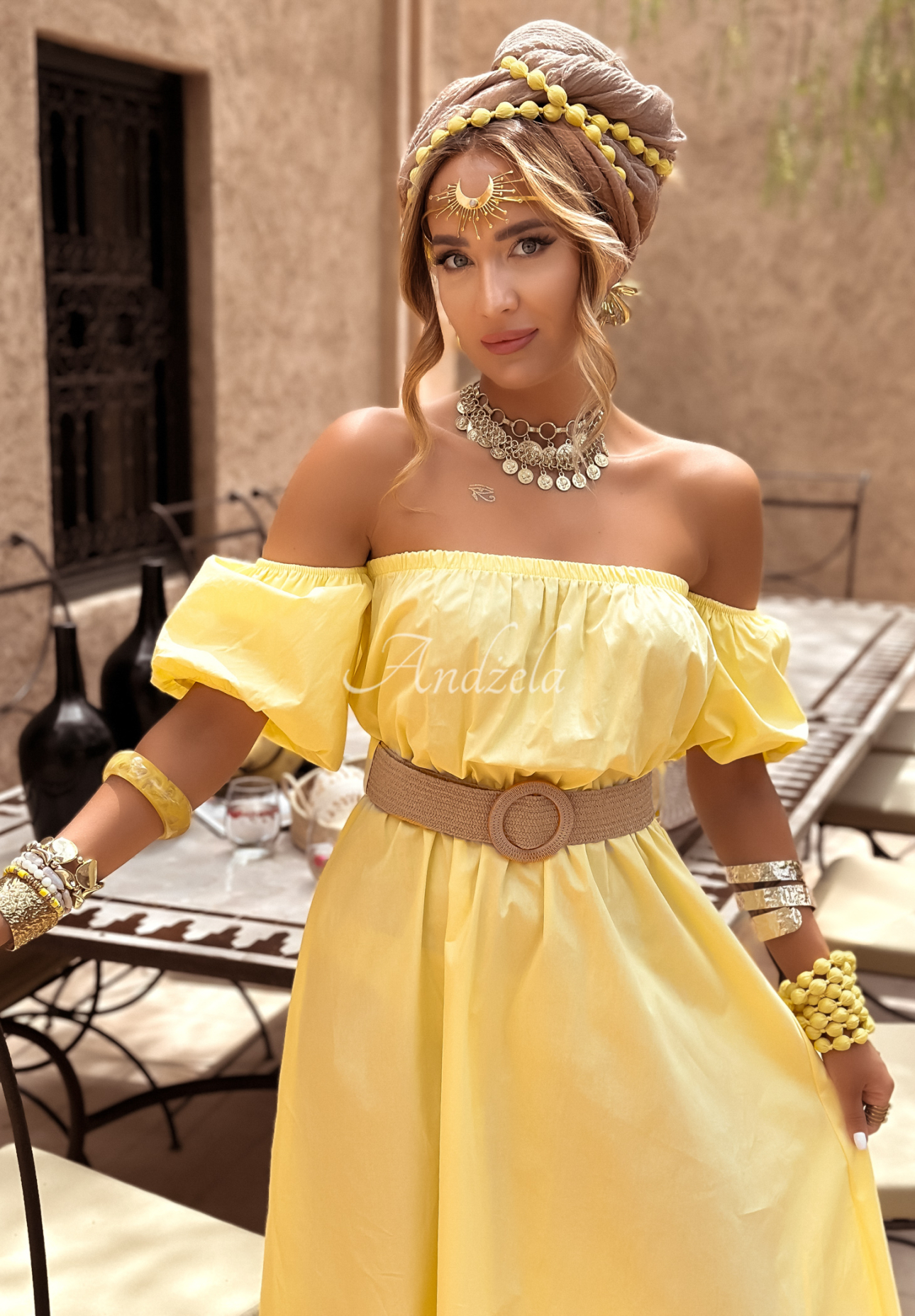 Offshoulder Kleid mit Gürtel Casablanca Bananengelb