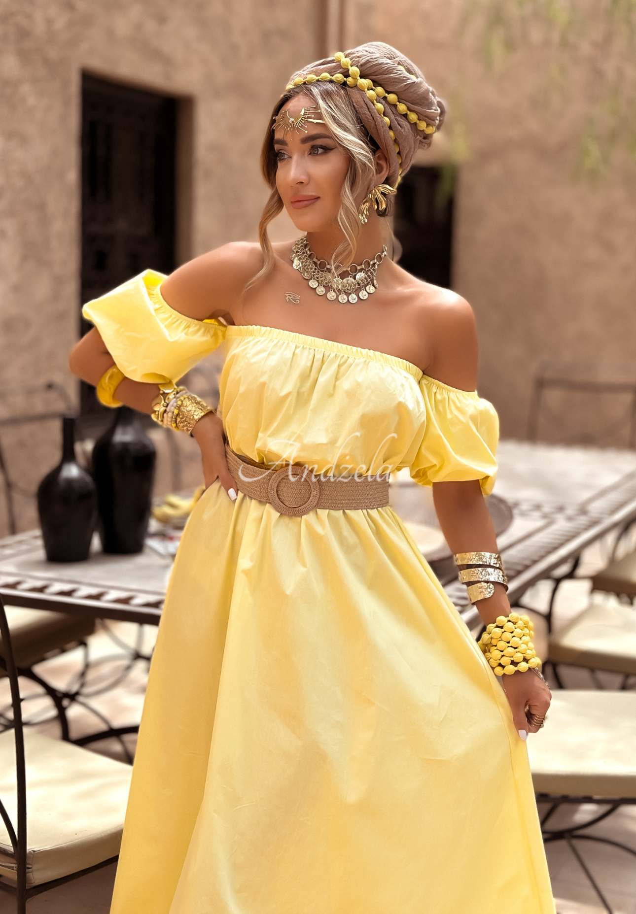 Offshoulder Kleid mit Gürtel Casablanca Bananengelb