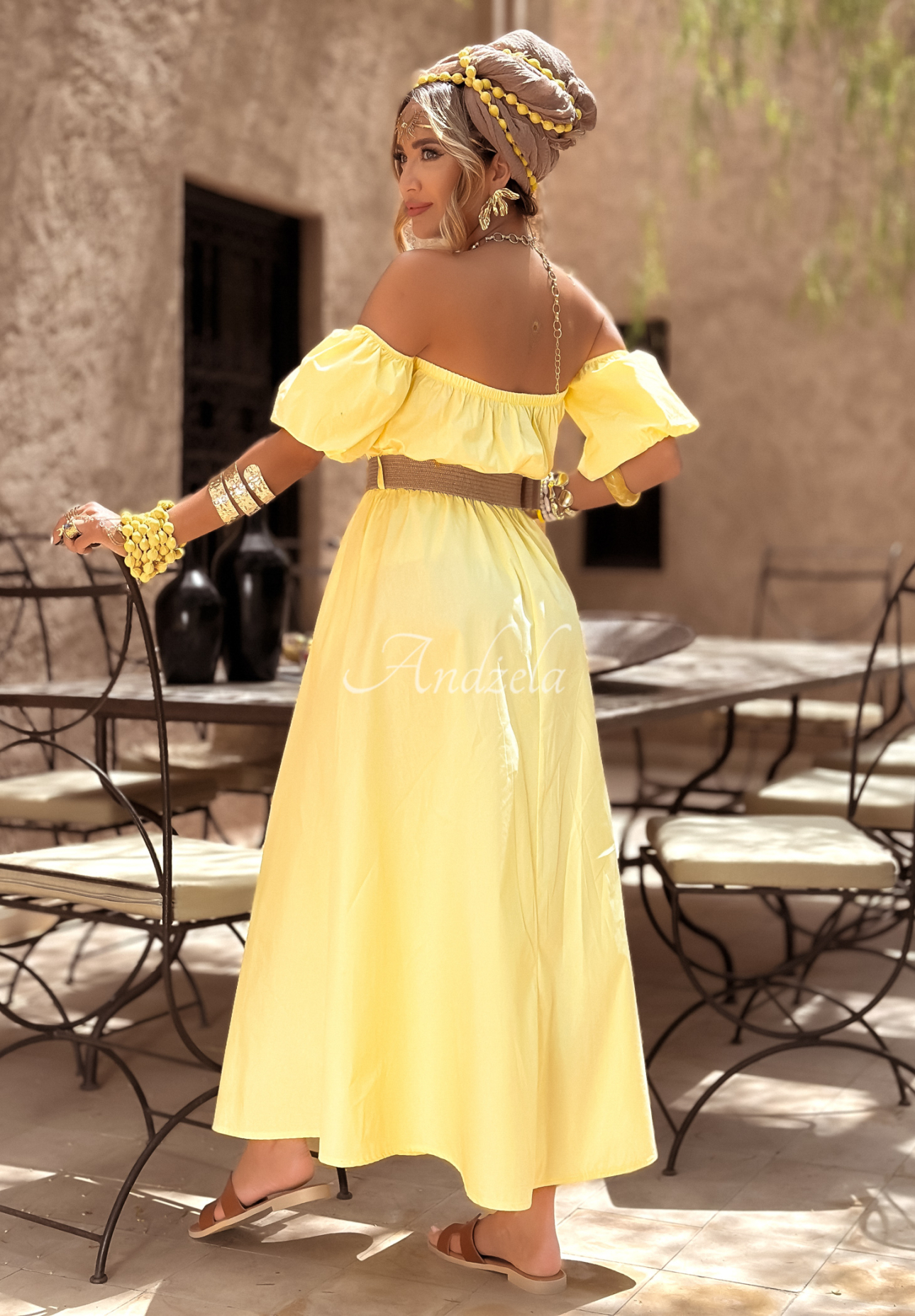 Offshoulder Kleid mit Gürtel Casablanca Bananengelb