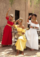 Sukienka Kleid im spanischen Stil z paskiem Summer Villa Weiß