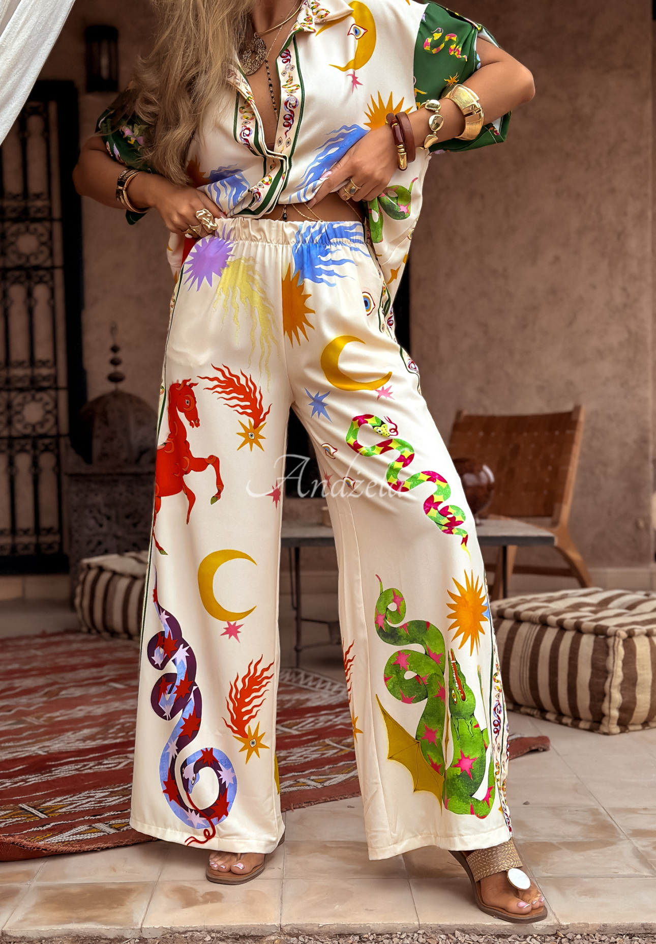 Gemustertes Set Hemd und Hose wide leg The Inner Eye Beige