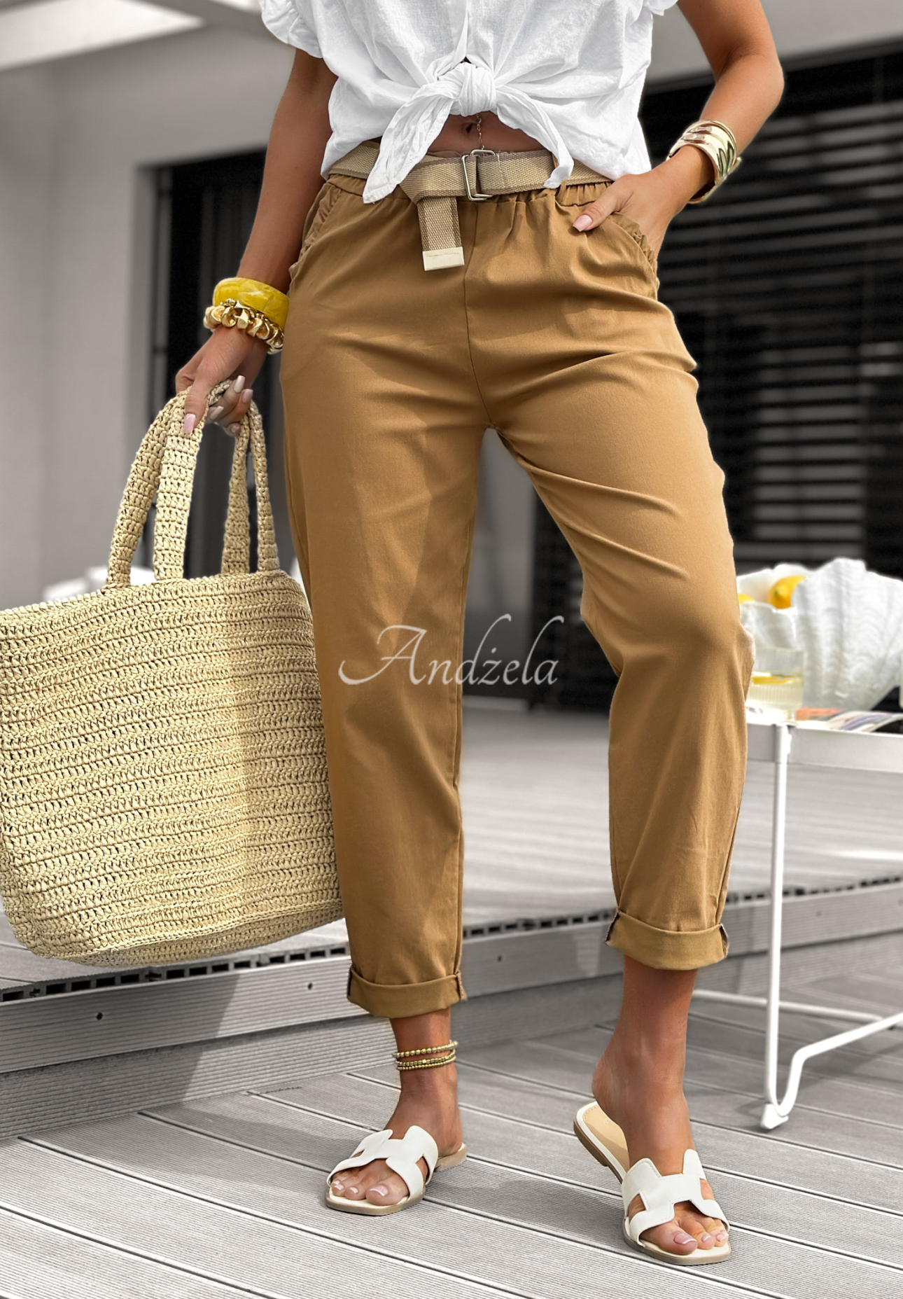 Viskosehose mit Rüschen und Gürtel Keep Going Girl Camel