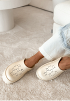 Pantoletten Through Sands Hell Beige