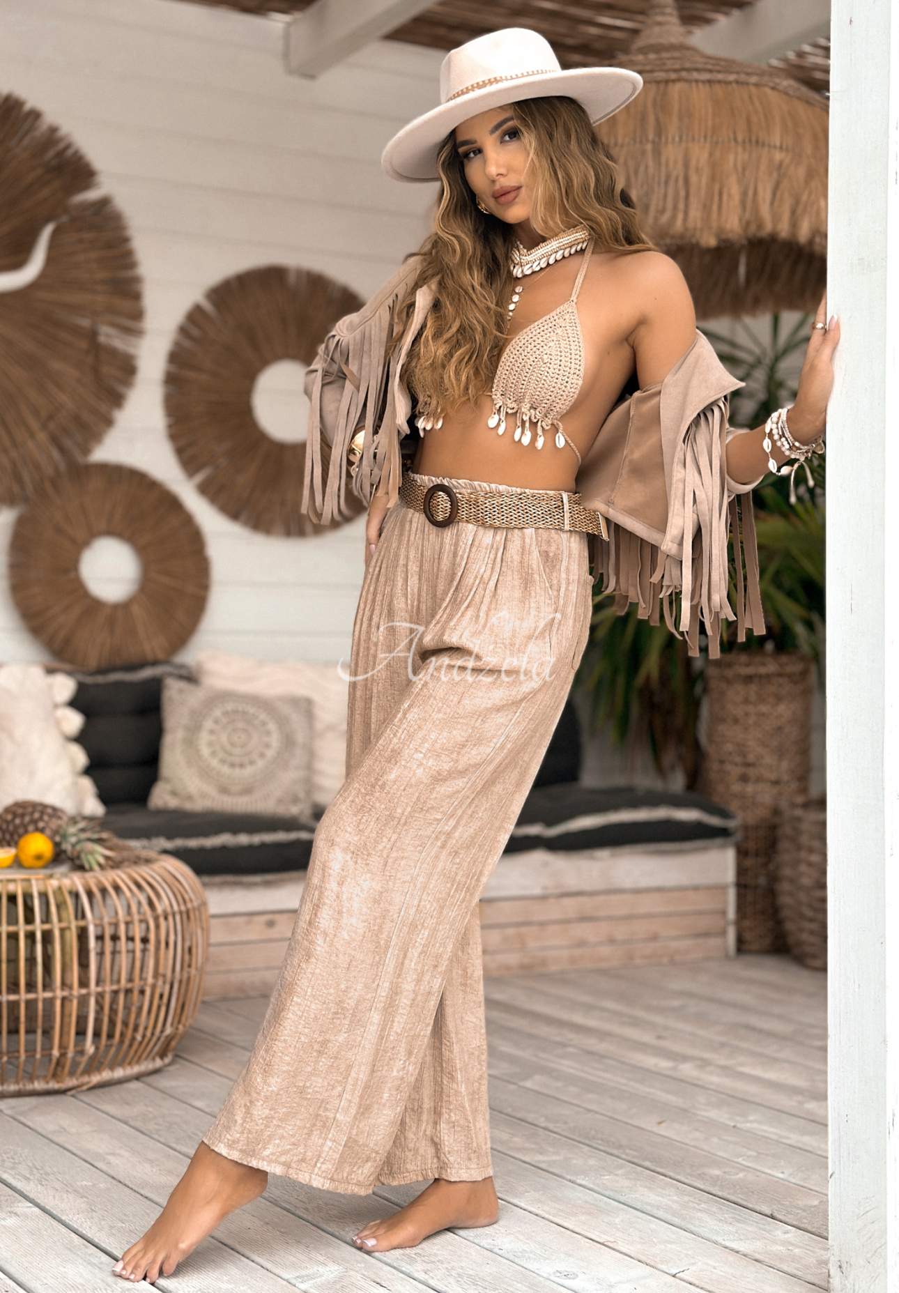 Viskose-Hose wide leg mit Gürtel The Horizon Beige