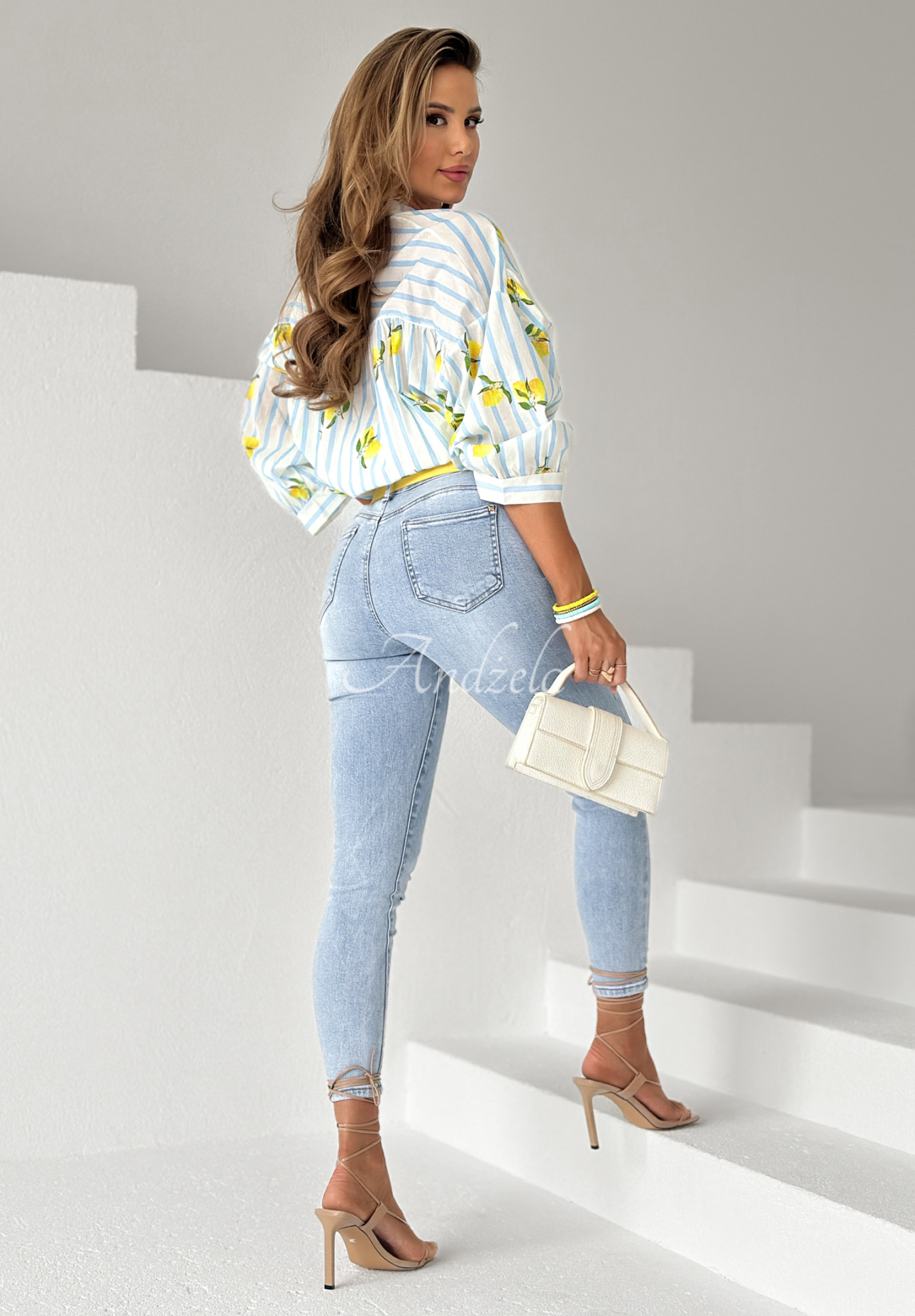 Jeanshose Used To Each Other Hellblau
