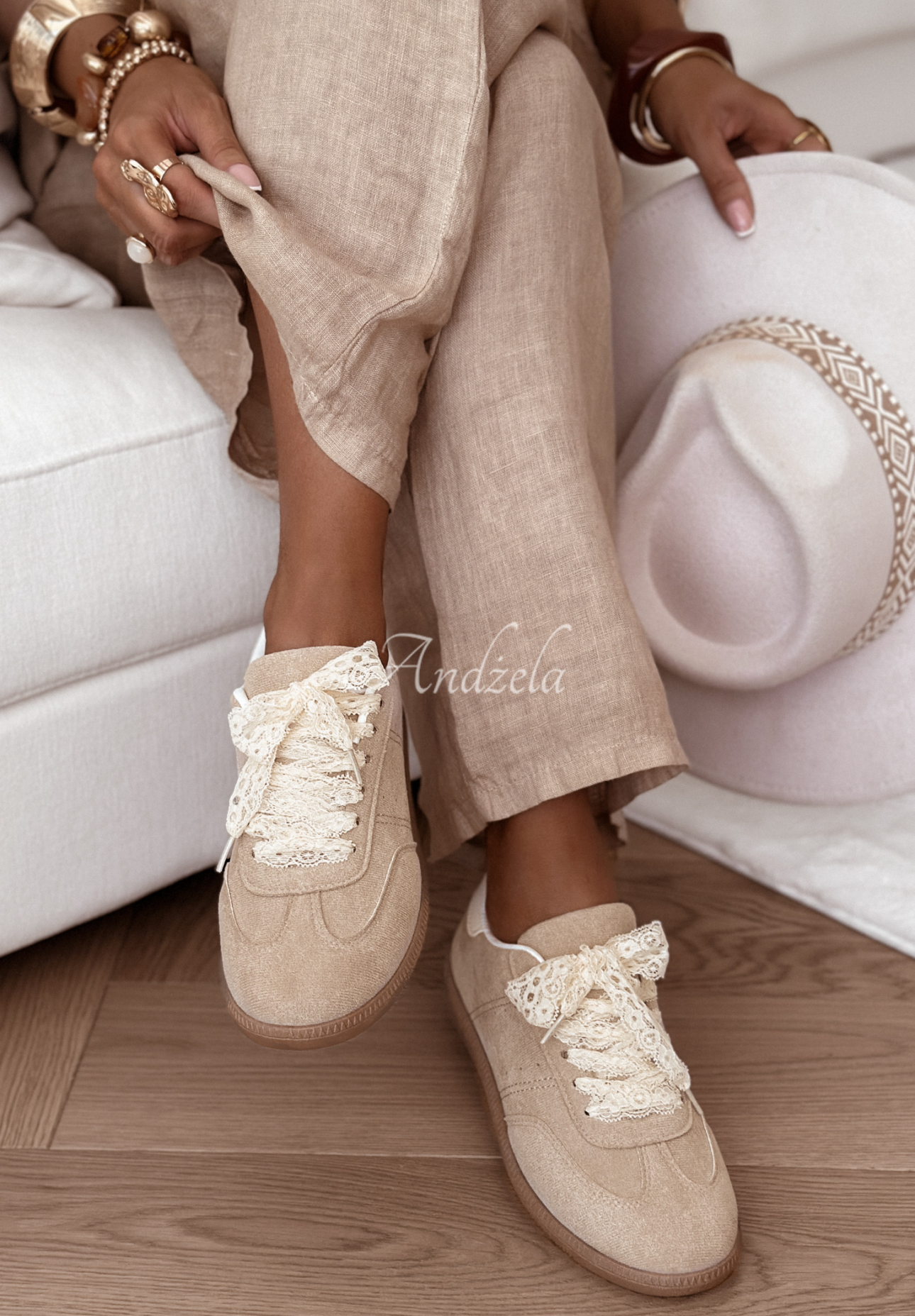 Wildleder Turnschuhe mit Schleife Sweet &amp; Pearly Beige
