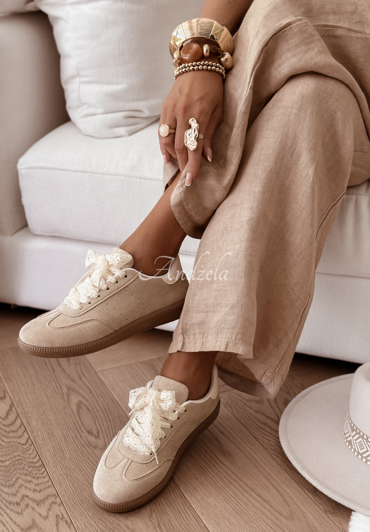 Wildleder Turnschuhe mit Schleife Sweet &amp; Pearly Beige