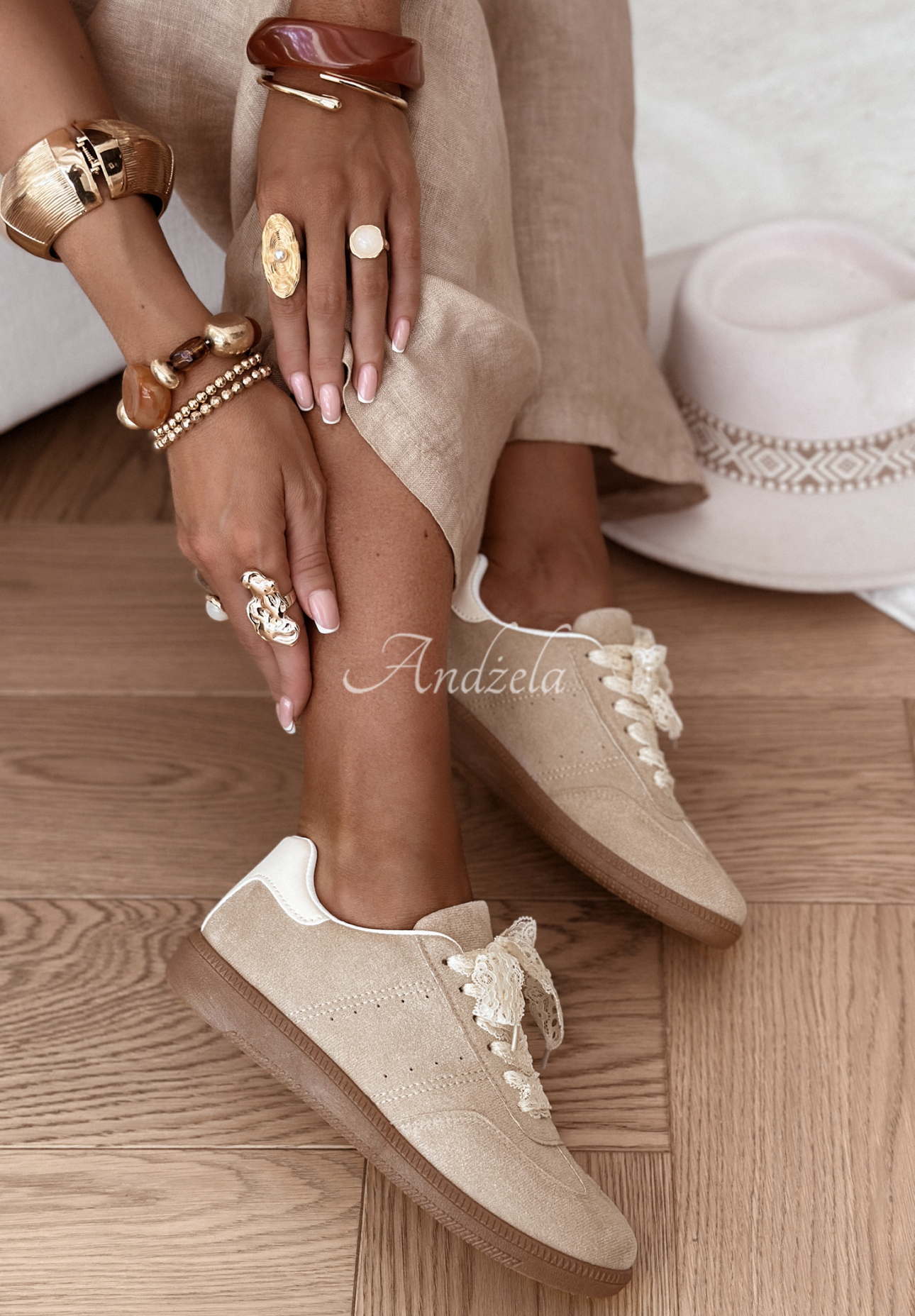 Wildleder Turnschuhe mit Schleife Sweet &amp; Pearly Beige