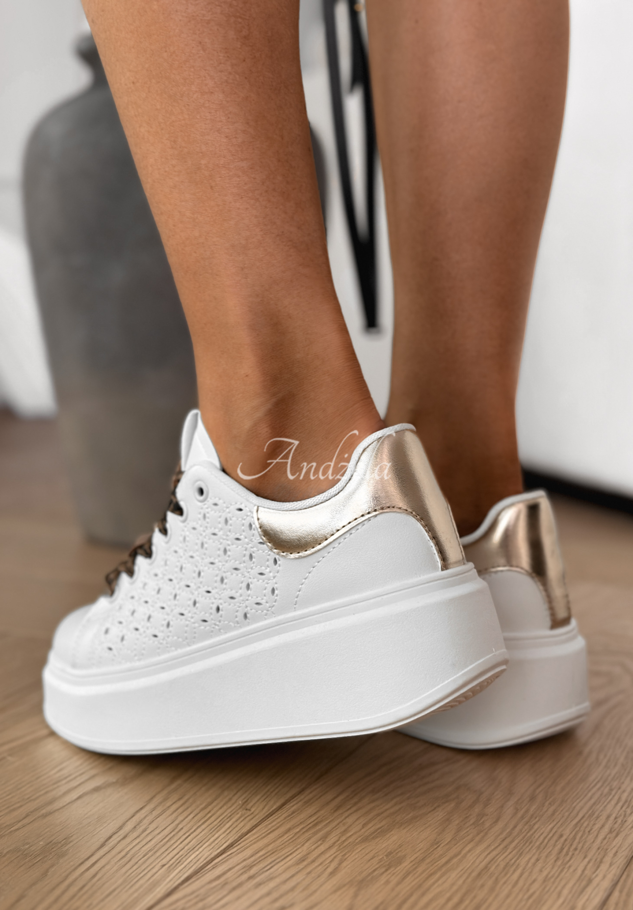Durchbrochene Turnschuhe Girly Steps Weiß