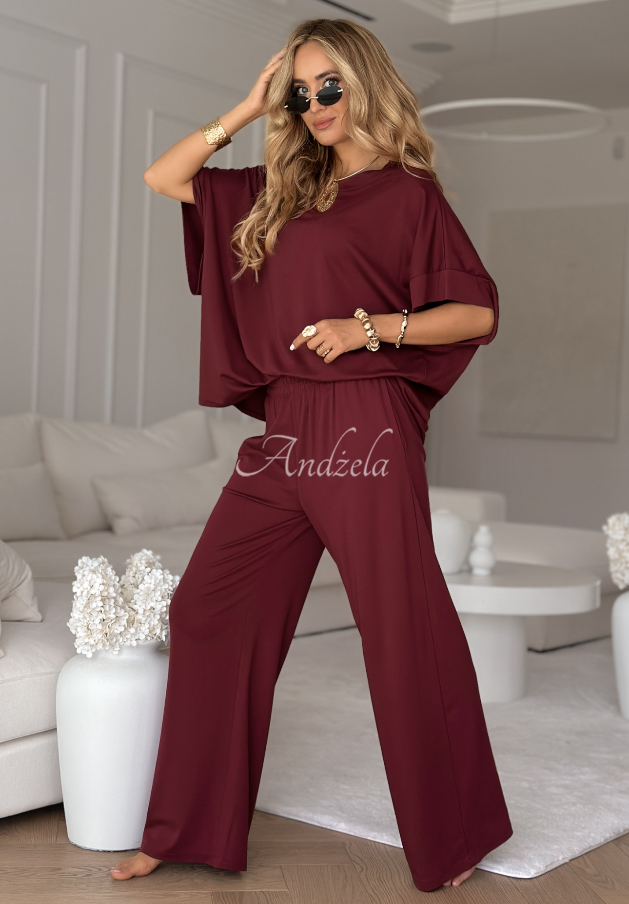 Set aus Viskose T-Shirt oversize und Hose Two Halves Burgunderrot