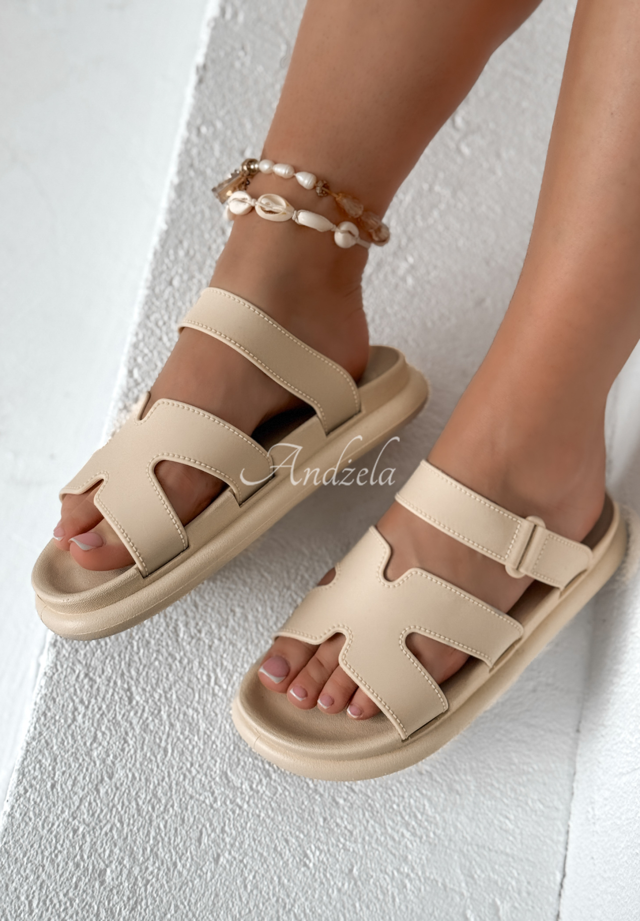 Klapki Yarras beżowe