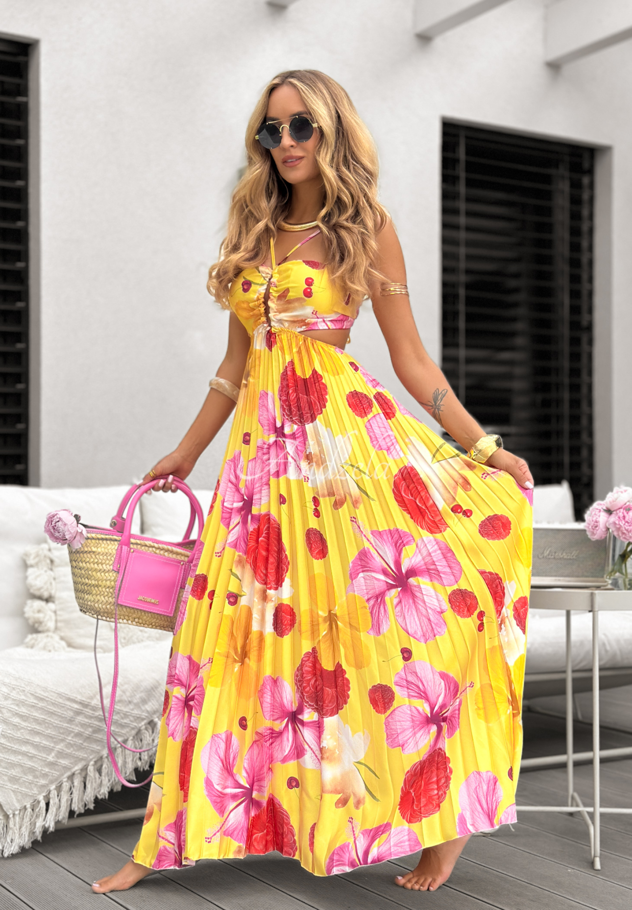 Gemustertes Plissee-Kleid Elevate Your Everyday Bananengelb-Rosa