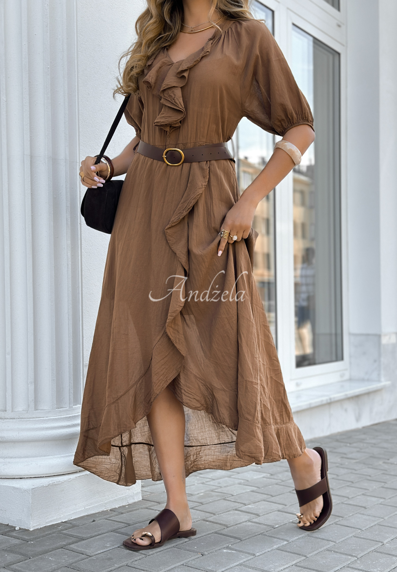 Gerüschtes Midikleid mit Gürtel Every Twirl Schokoladenbraun