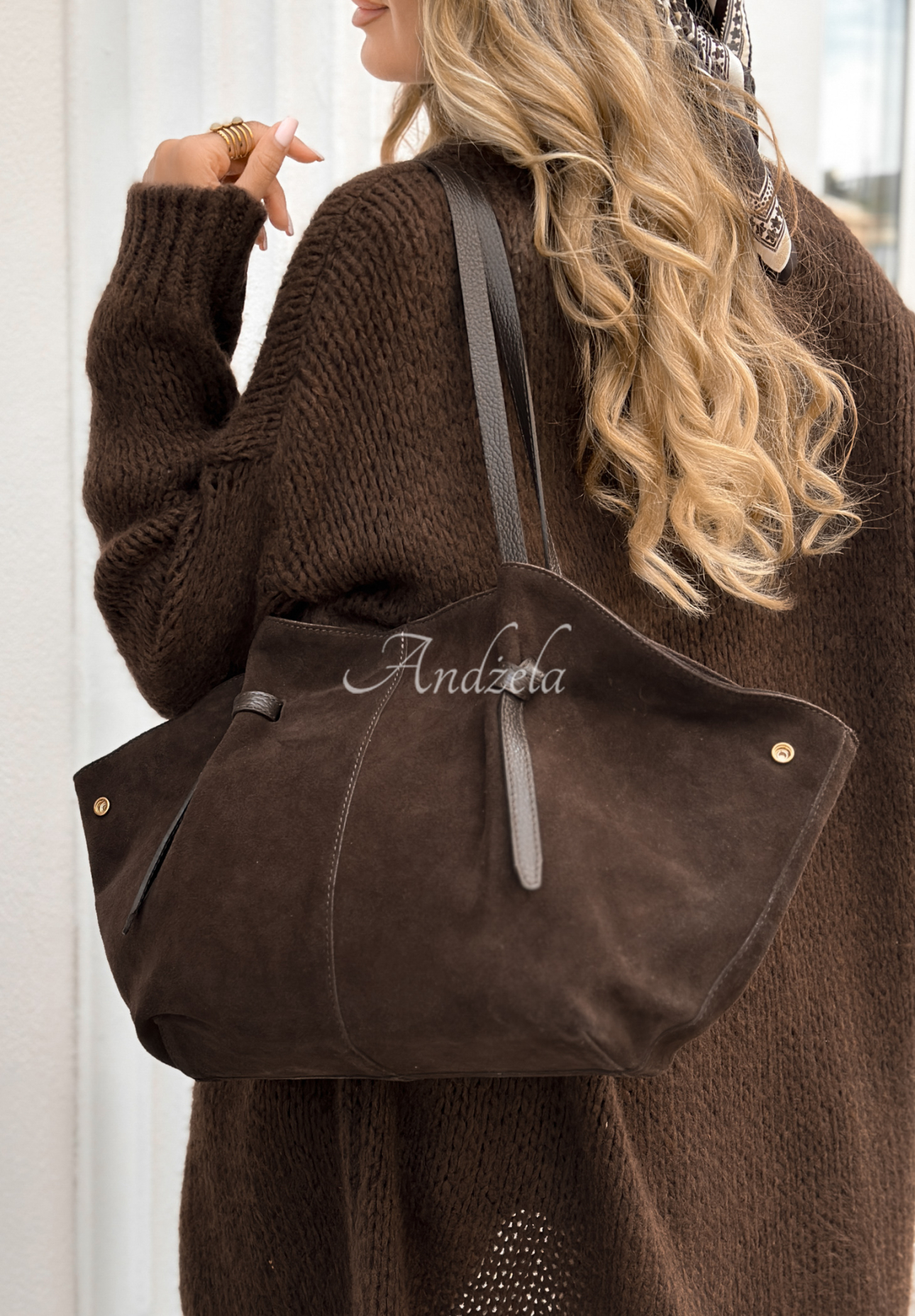 Wildlederhandtasche Can&#039;t Help It Off Schokoladenbraun