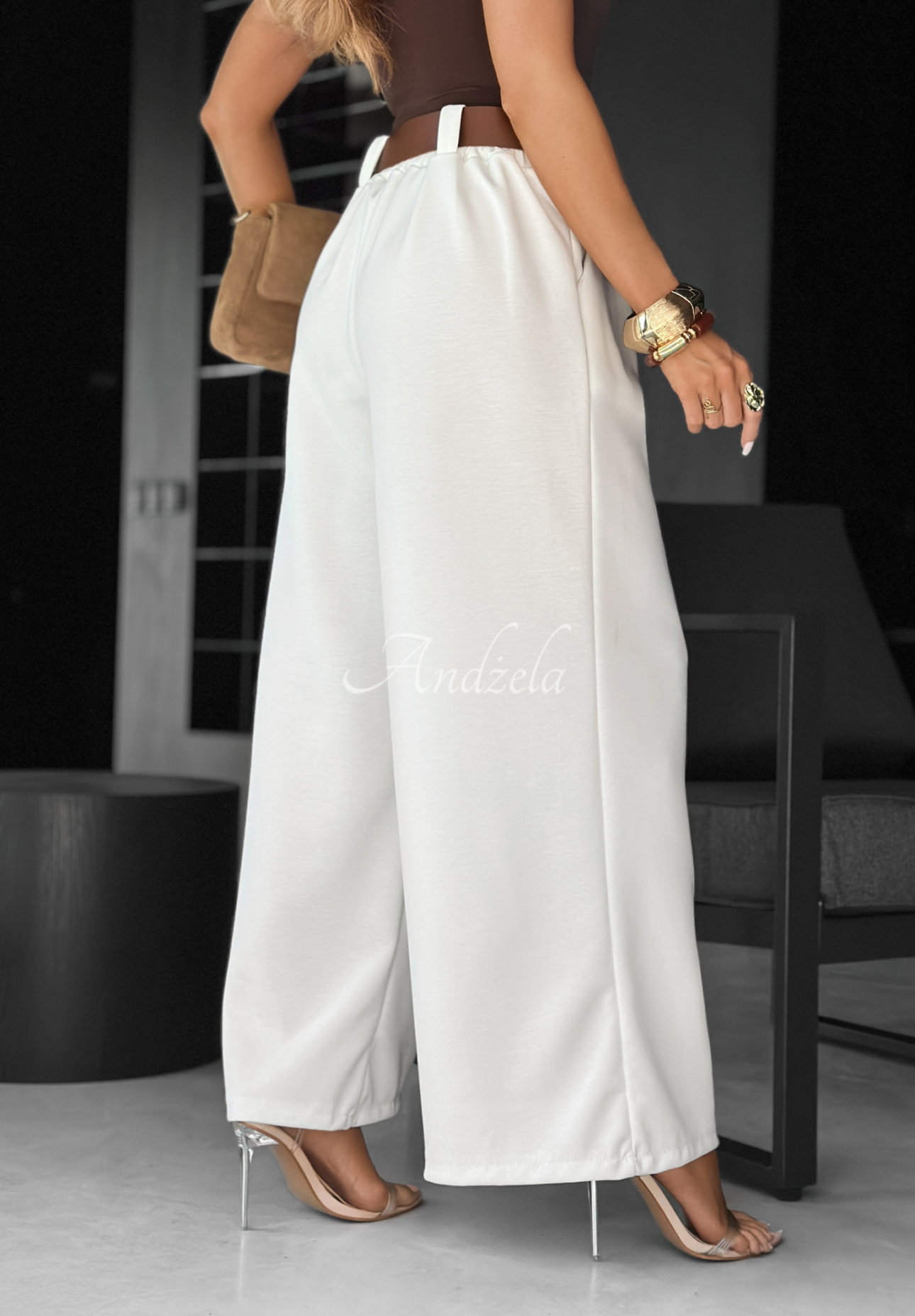 Stoffhose wide leg mit Gürtel Own Your Power Ecru