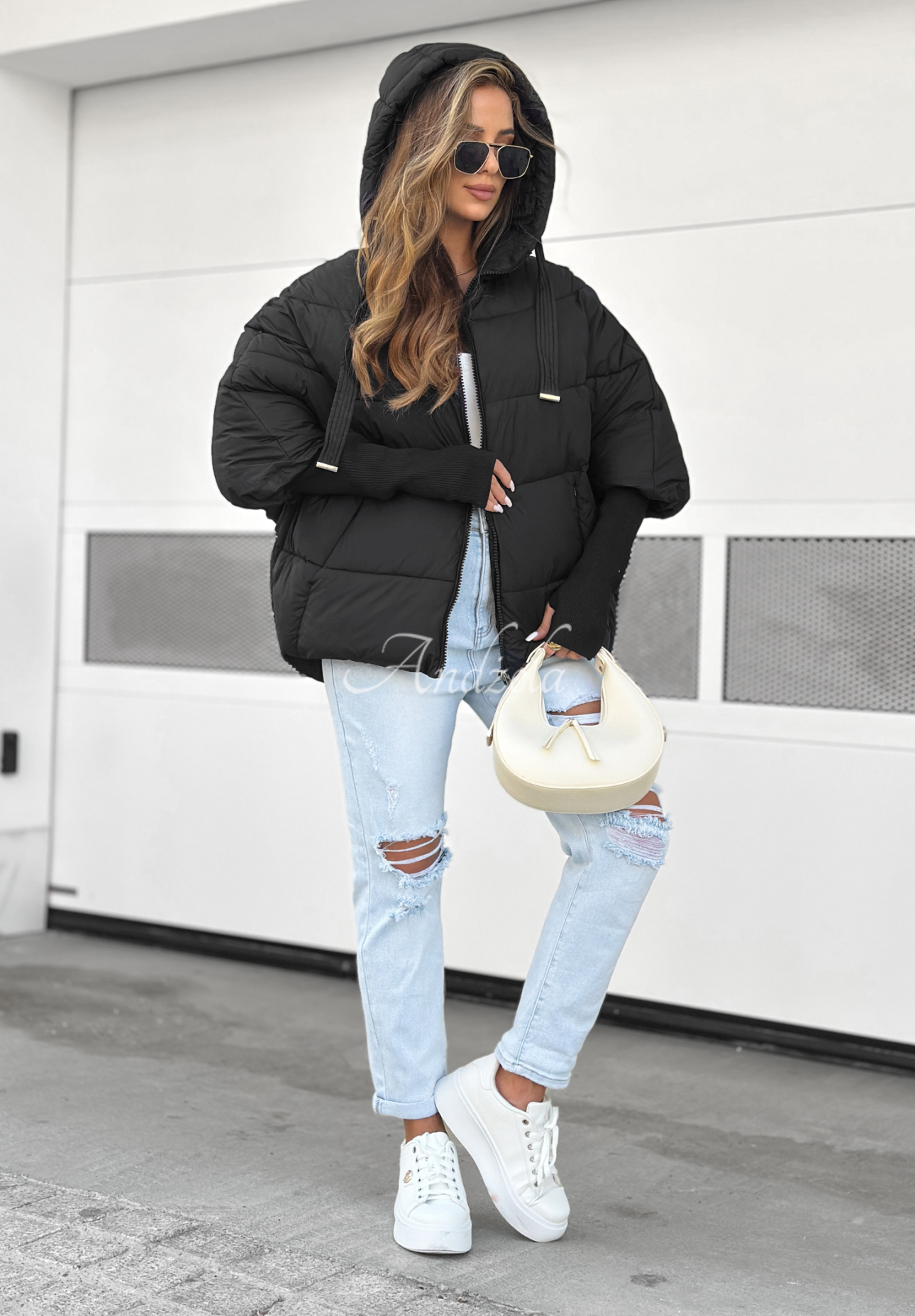 Oversize Steppjacke Maple Leaf Schwarz