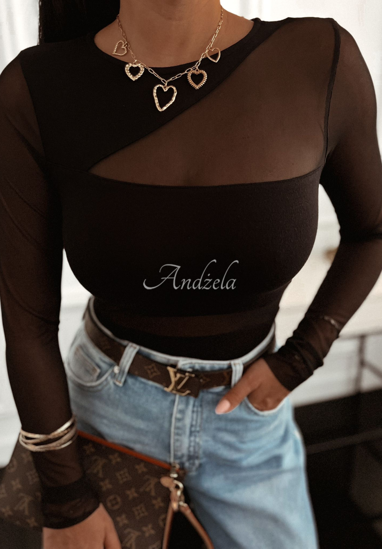Taillierte Bluse mit dekorativem Ausschnitt Found It Schwarz