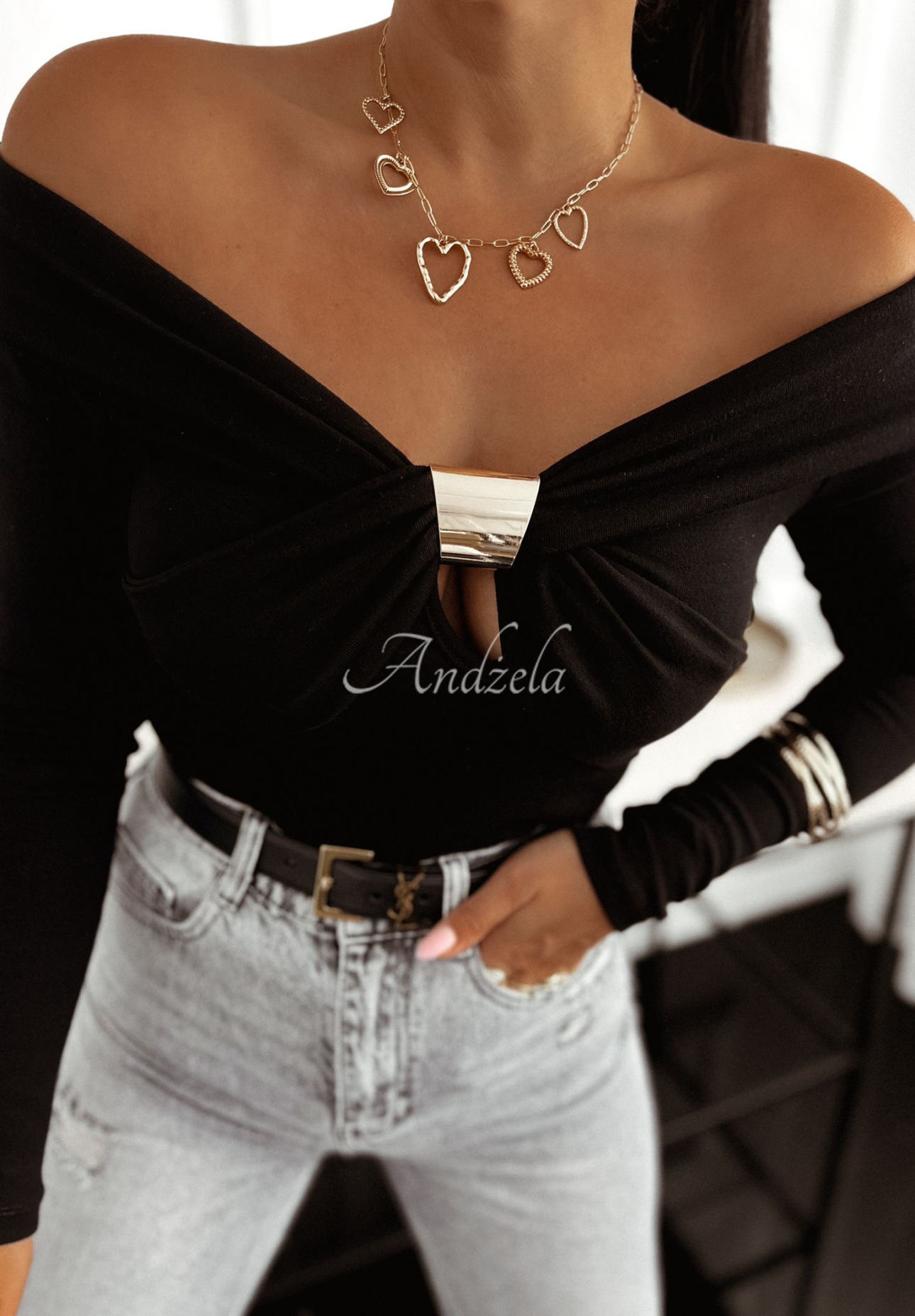 Viskosebluse mit offenen Schultern Call Me Later Schwarz
