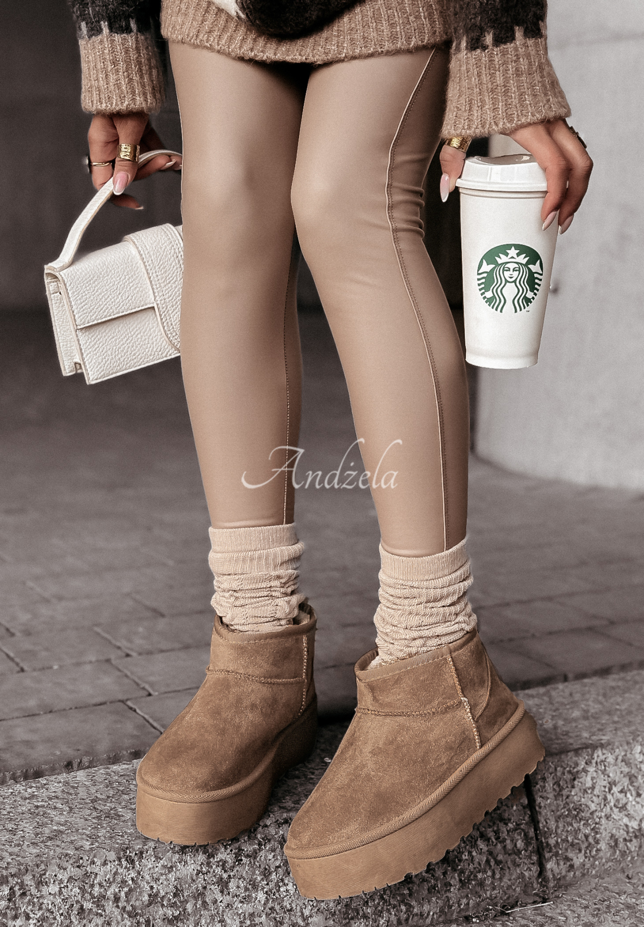 Stiefeletten aus Velourslederimitat Crunchy Snow Mokkafarben