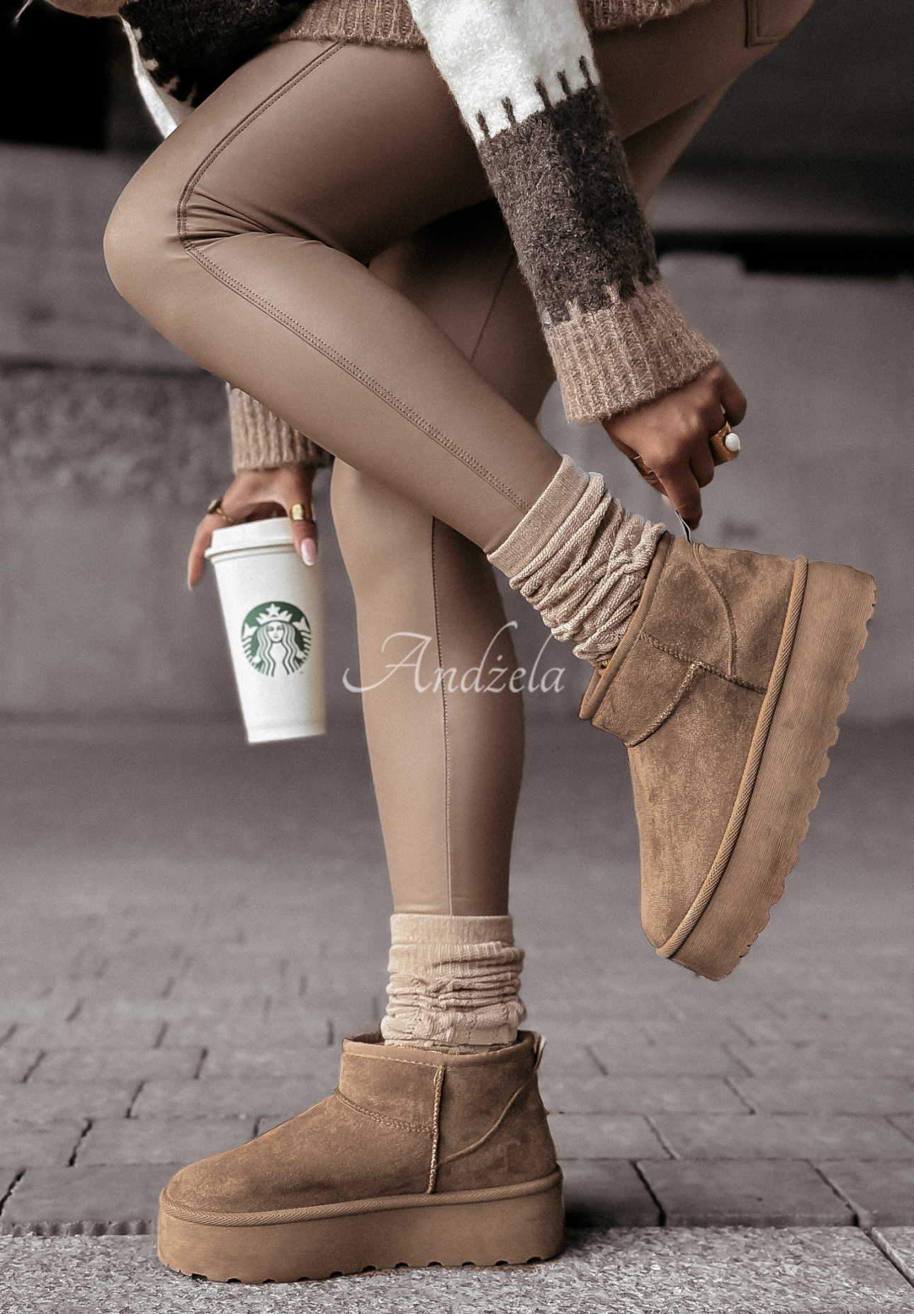 Stiefeletten aus Velourslederimitat Crunchy Snow Mokkafarben