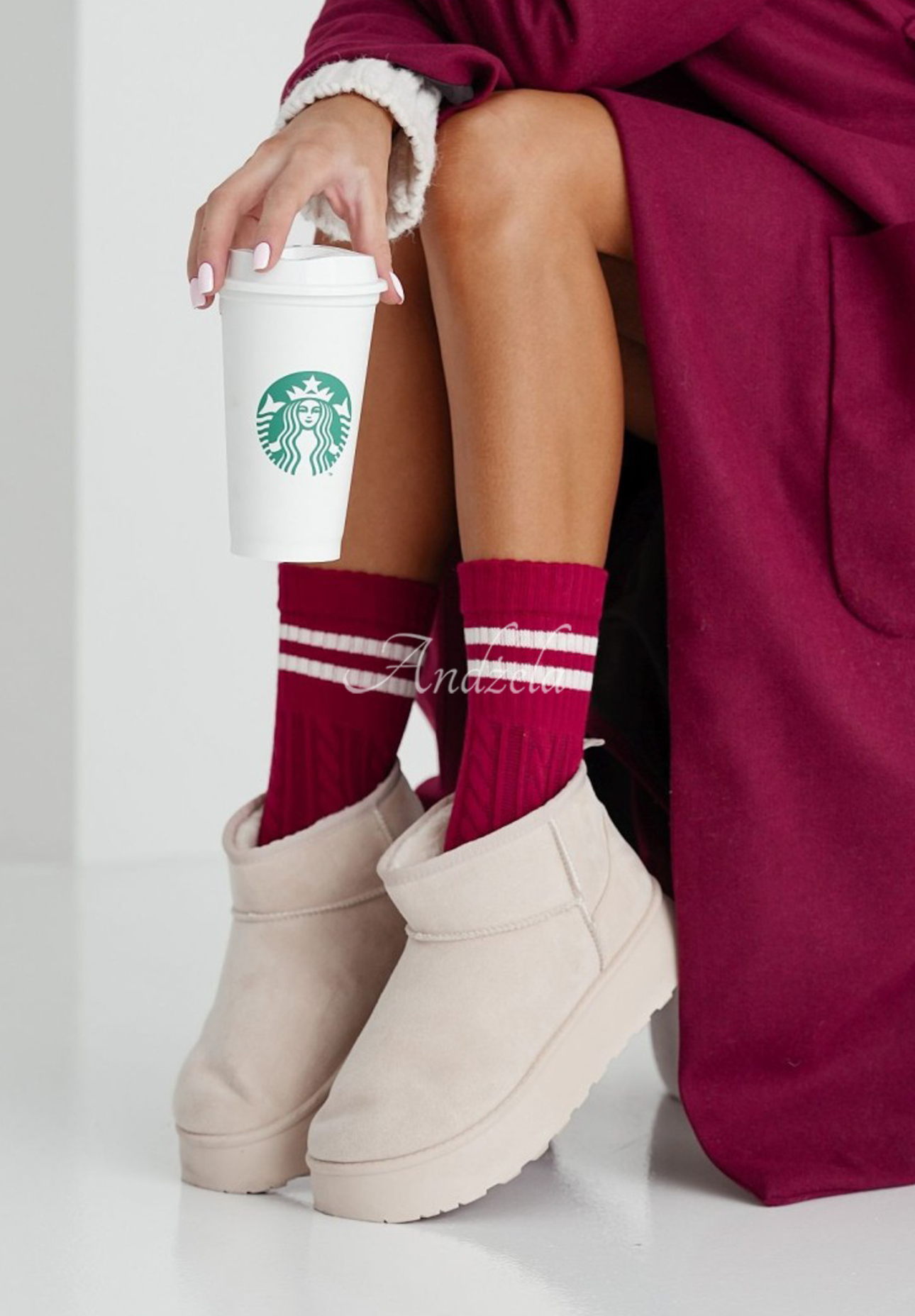 Dekorativ gewebte lange Socken Long Stripes Burgund