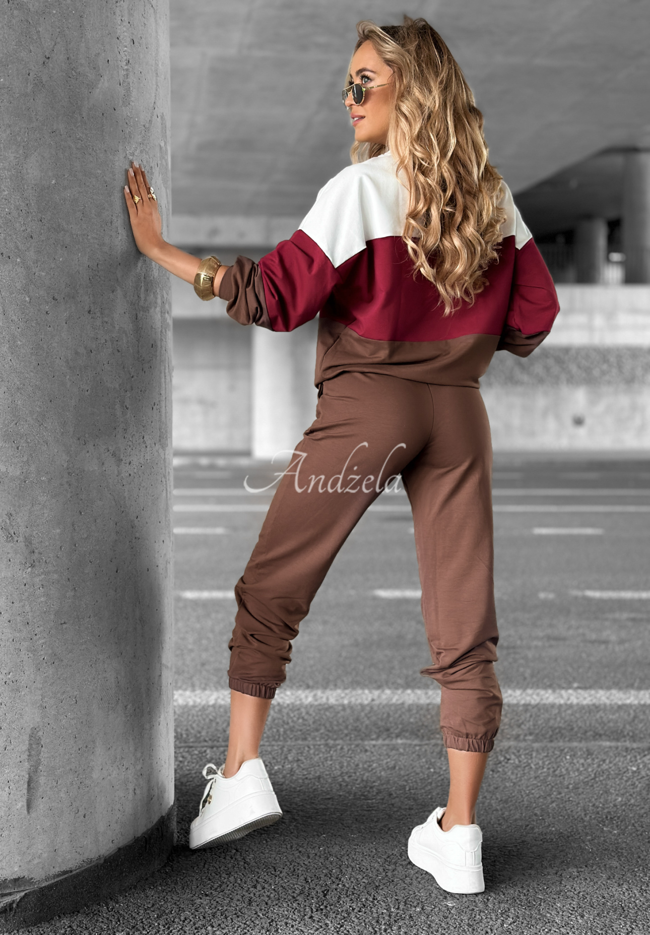 Trainingsanzug-Set: Sweatshirt und Hose Just A Look schokobraun-burgunderrot