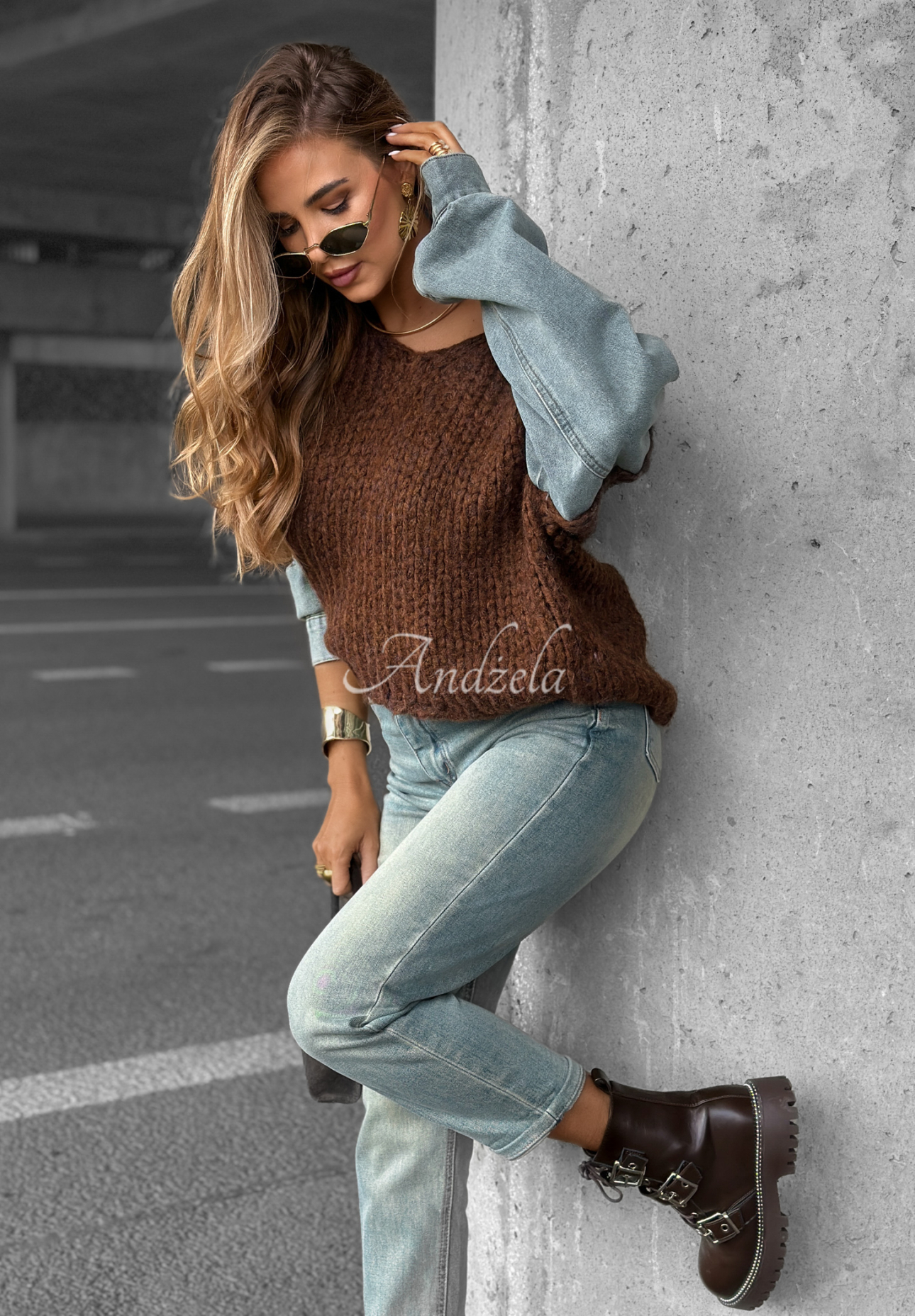Pullover mit Jeansärmeln Rainy Hollow Schokoladenbraun