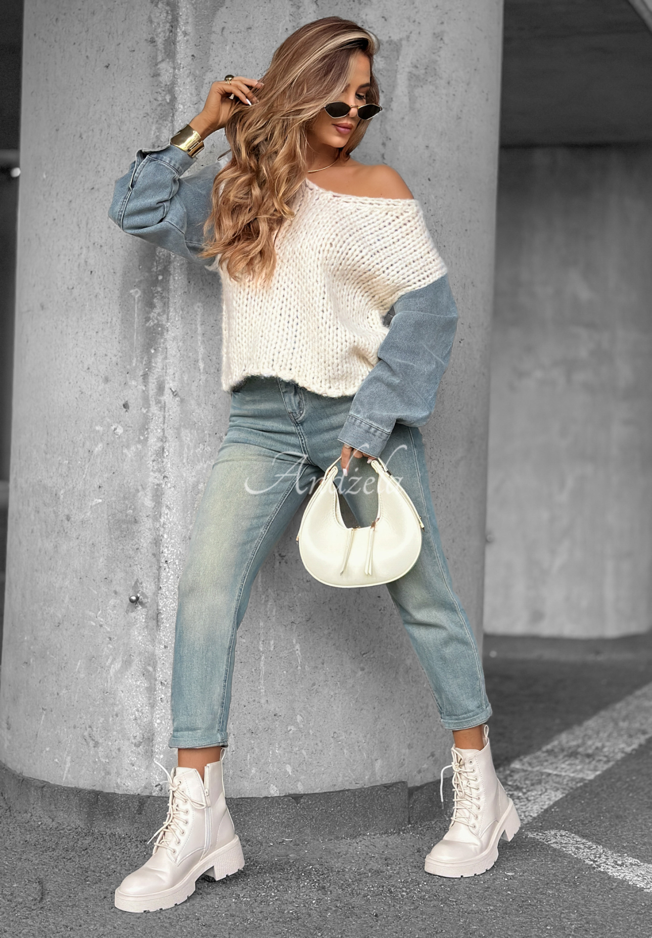 Jeanshose mom fit Still Thinking Hellblau