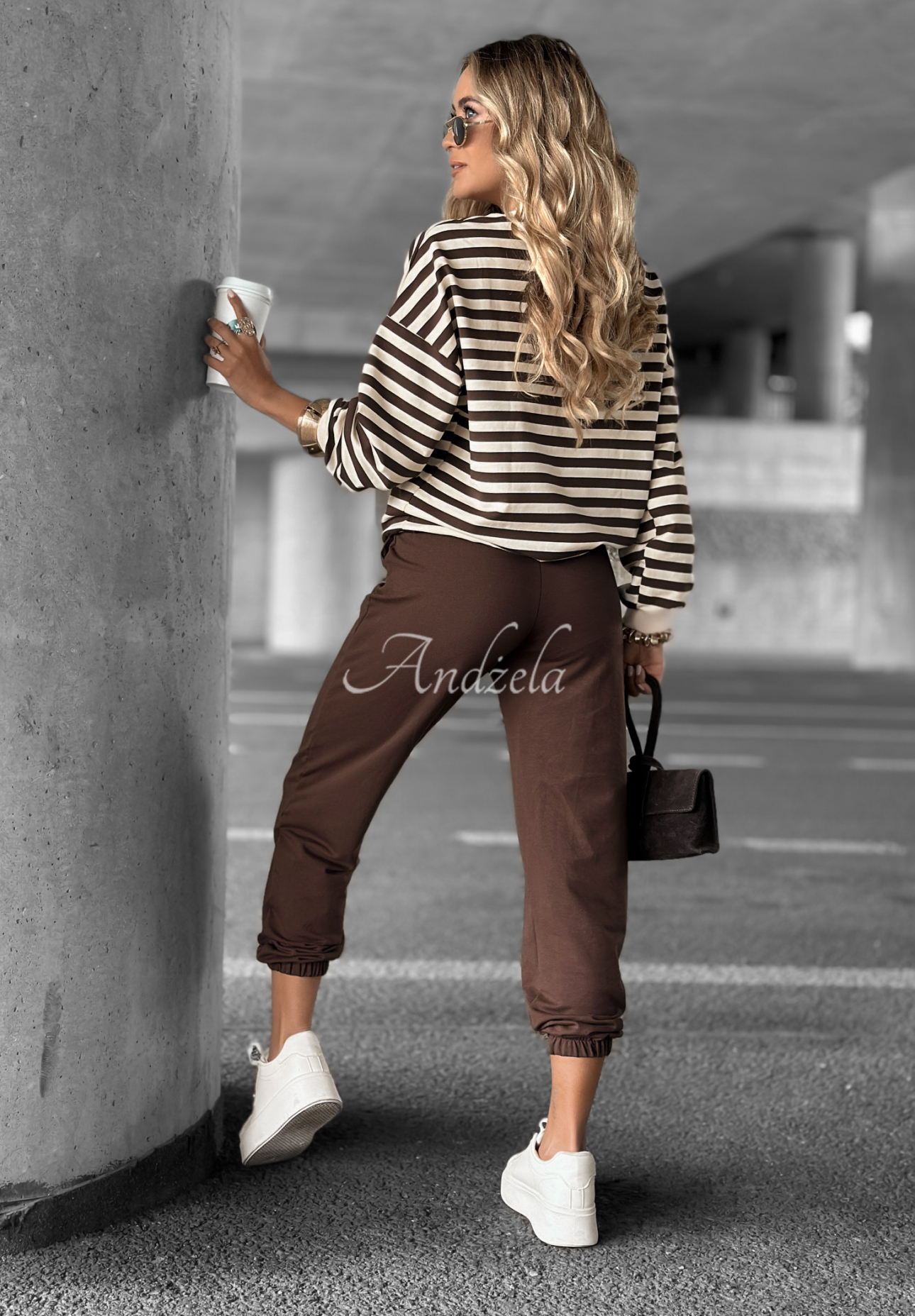 Trainingsanzug-Set: Sweatshirt und gestreifte Hose Low Battery Vanille-schokoladenbraun
