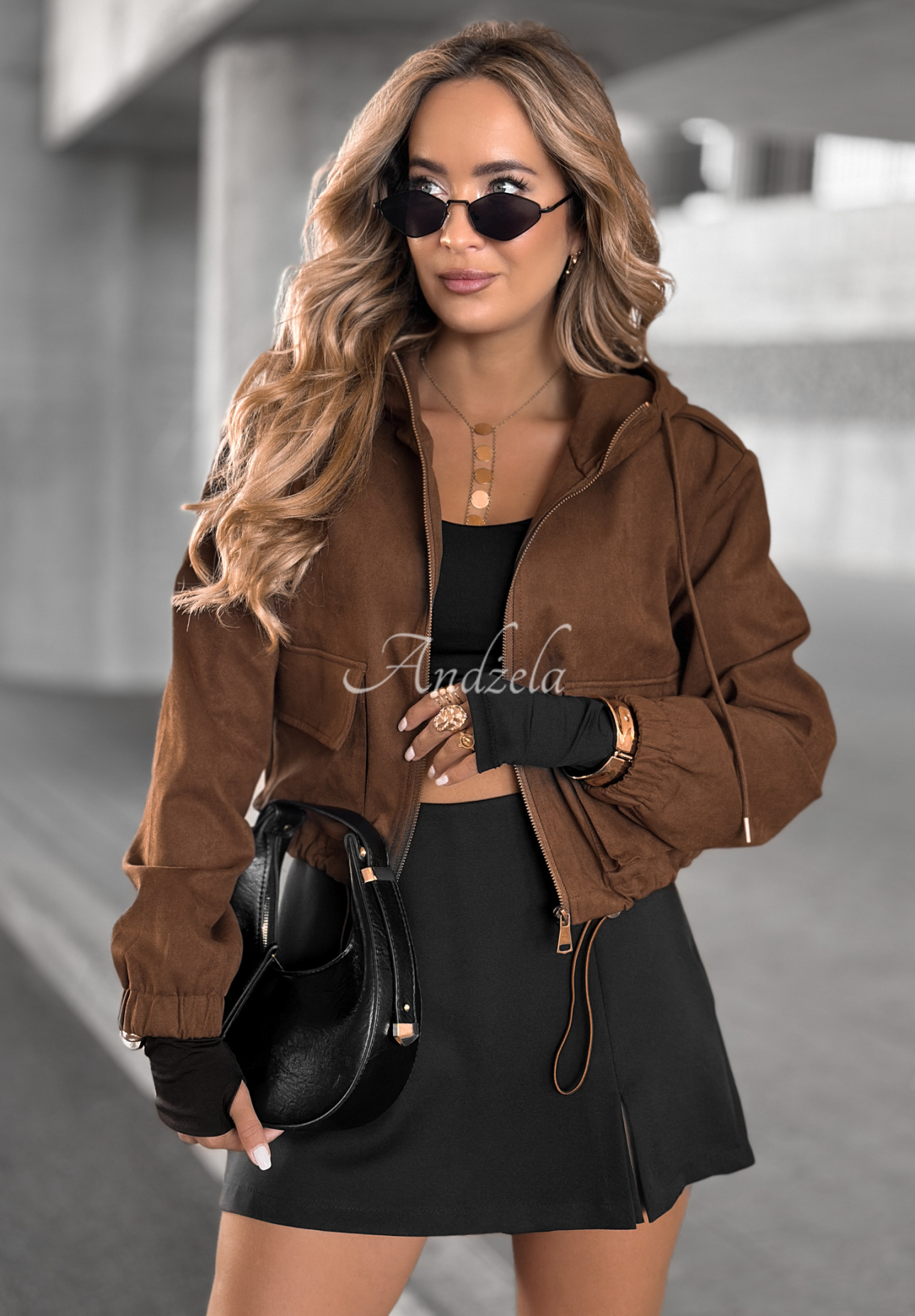 Kurze Wildlederjacke mit Kapuze Bad Mood Schokoladenbraun