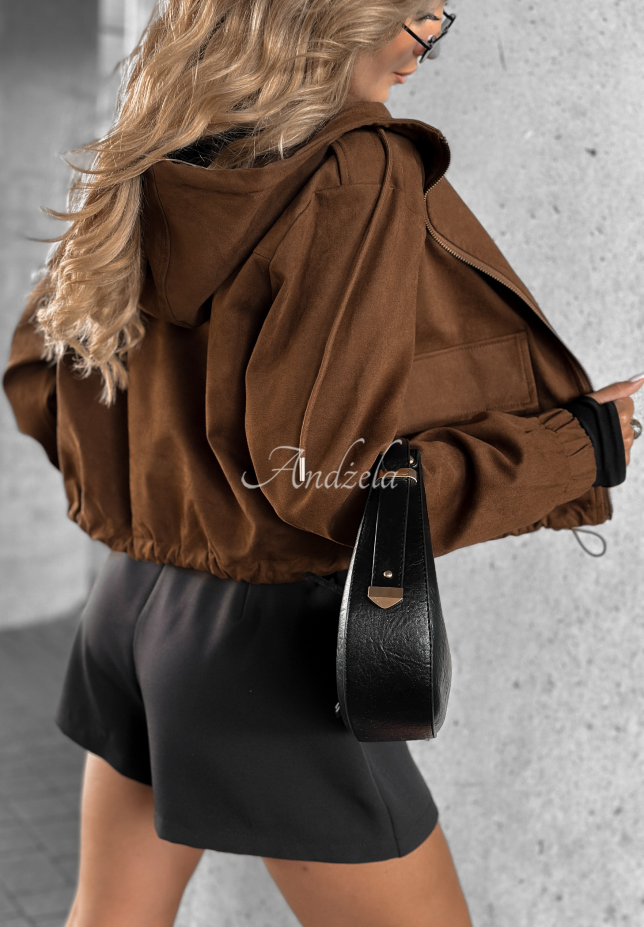 Kurze Wildlederjacke mit Kapuze Bad Mood Schokoladenbraun