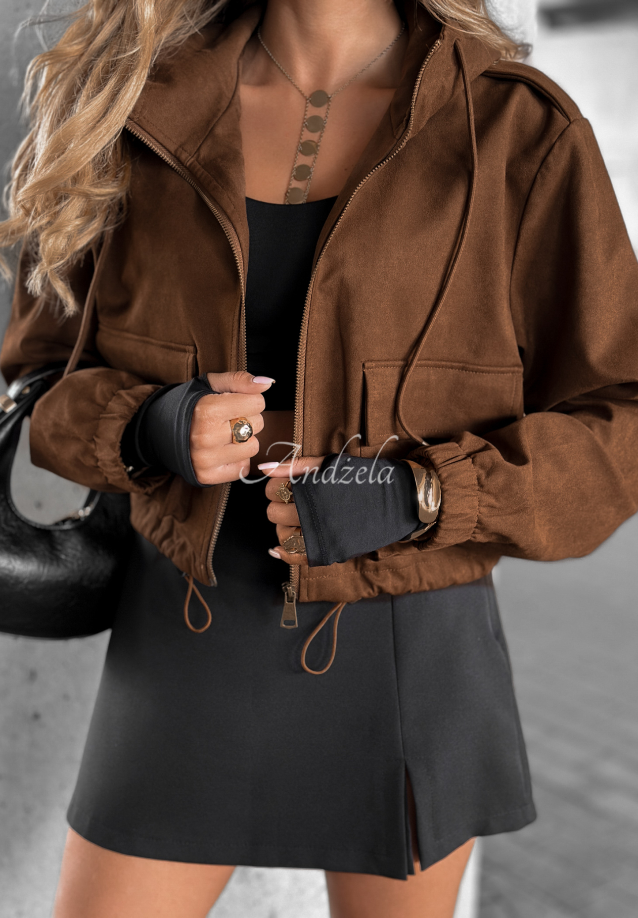Kurze Wildlederjacke mit Kapuze Bad Mood Schokoladenbraun