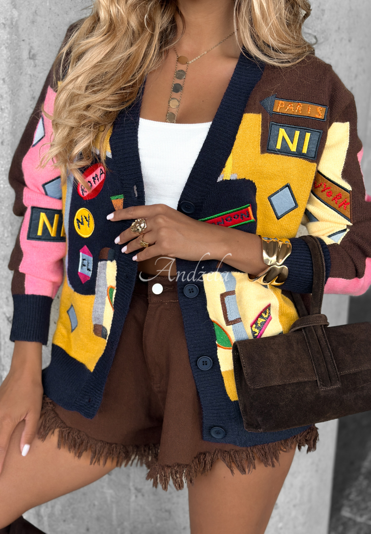 Kurze gemusterte Strickjacke The World Trip Schokoladenbraun