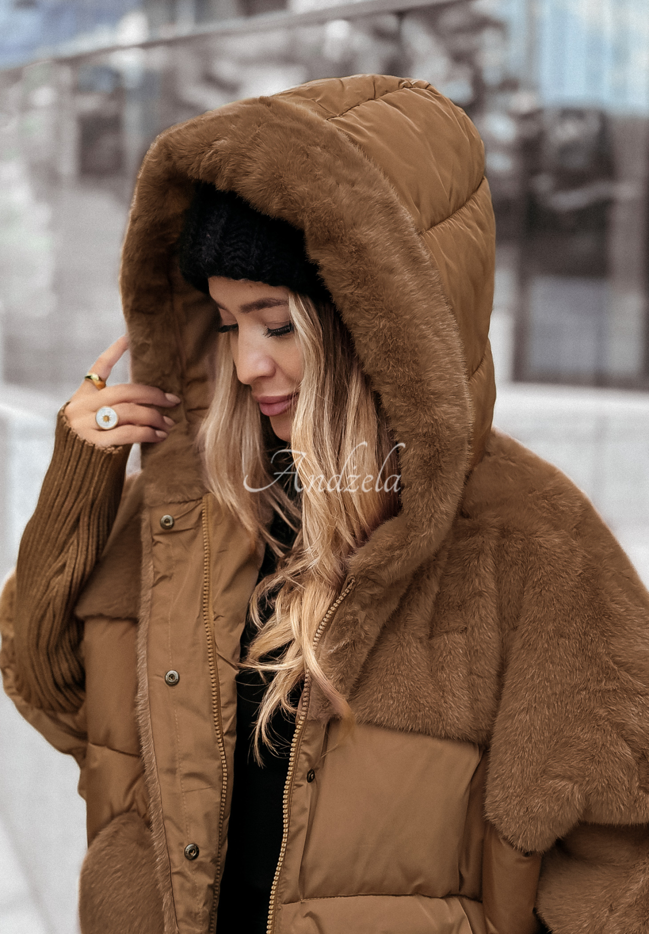 Gesteppte Jacke mit Fellimitat Snow &amp; Pines Camel