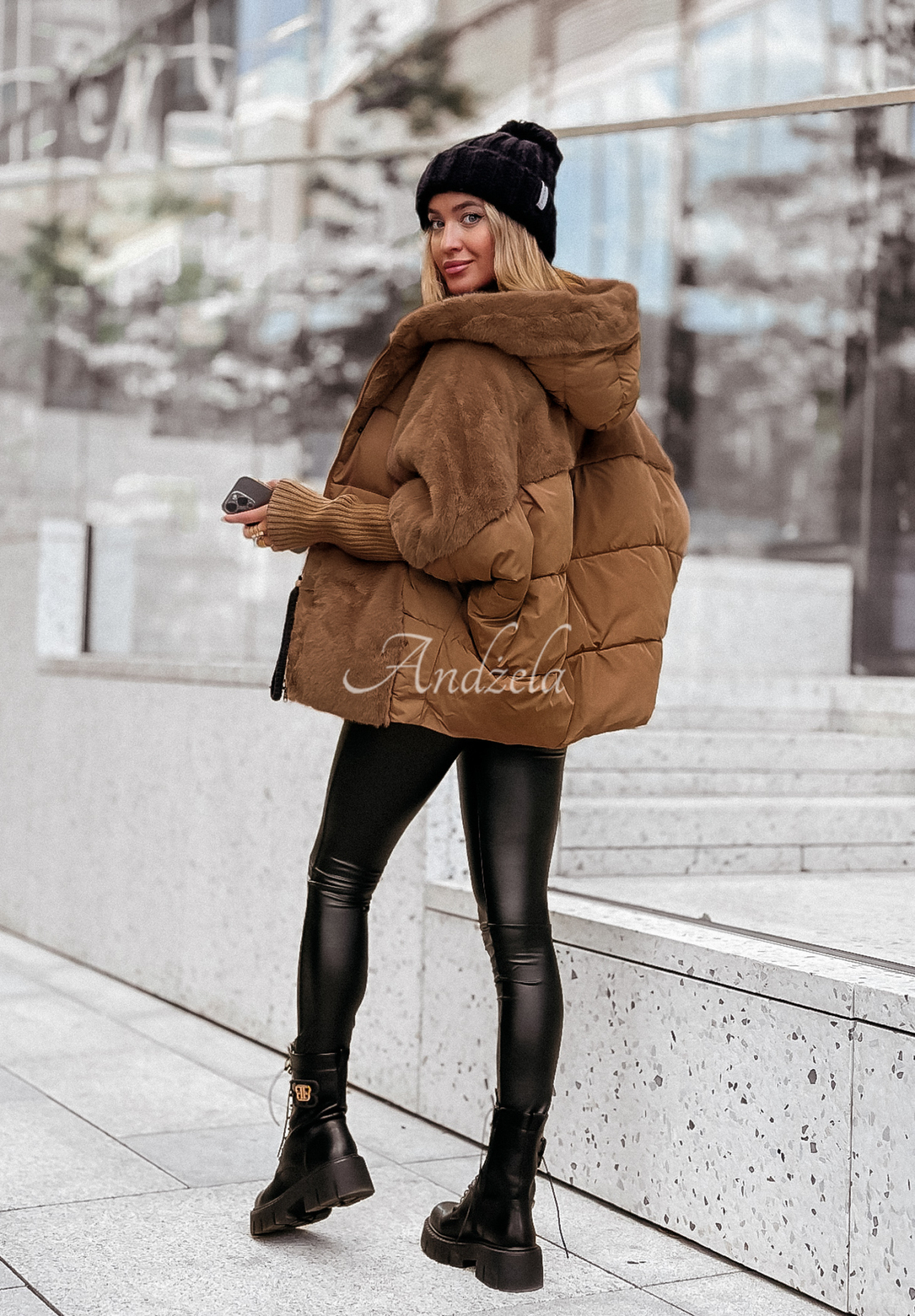 Gesteppte Jacke mit Fellimitat Snow &amp; Pines Camel