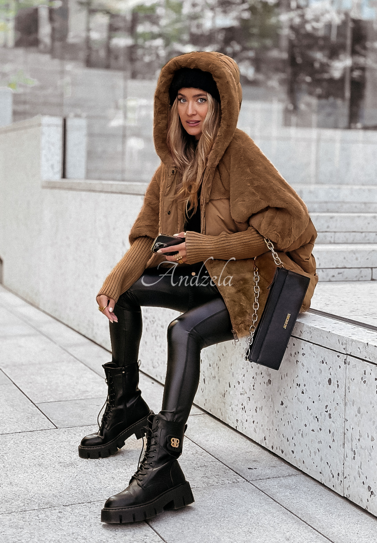 Gesteppte Jacke mit Fellimitat Snow &amp; Pines Camel