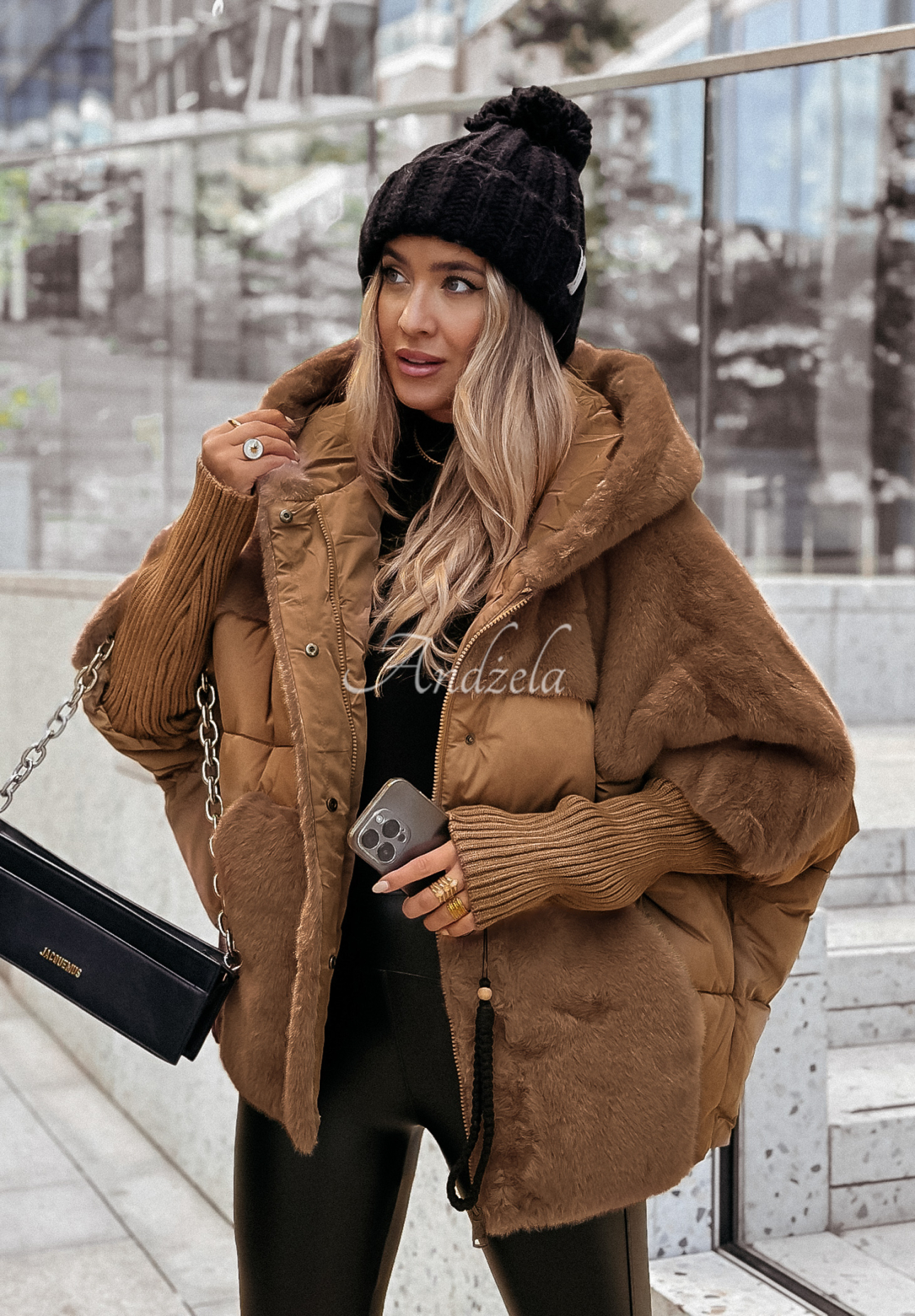 Gesteppte Jacke mit Fellimitat Snow &amp; Pines Camel