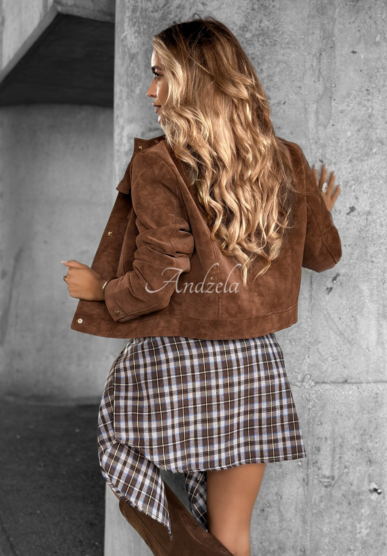 Kurze Wildleder-Bikerjacke Autumn Whisper Schokoladenbraun