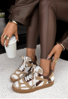 Sneakers Wanted To Stay Beige