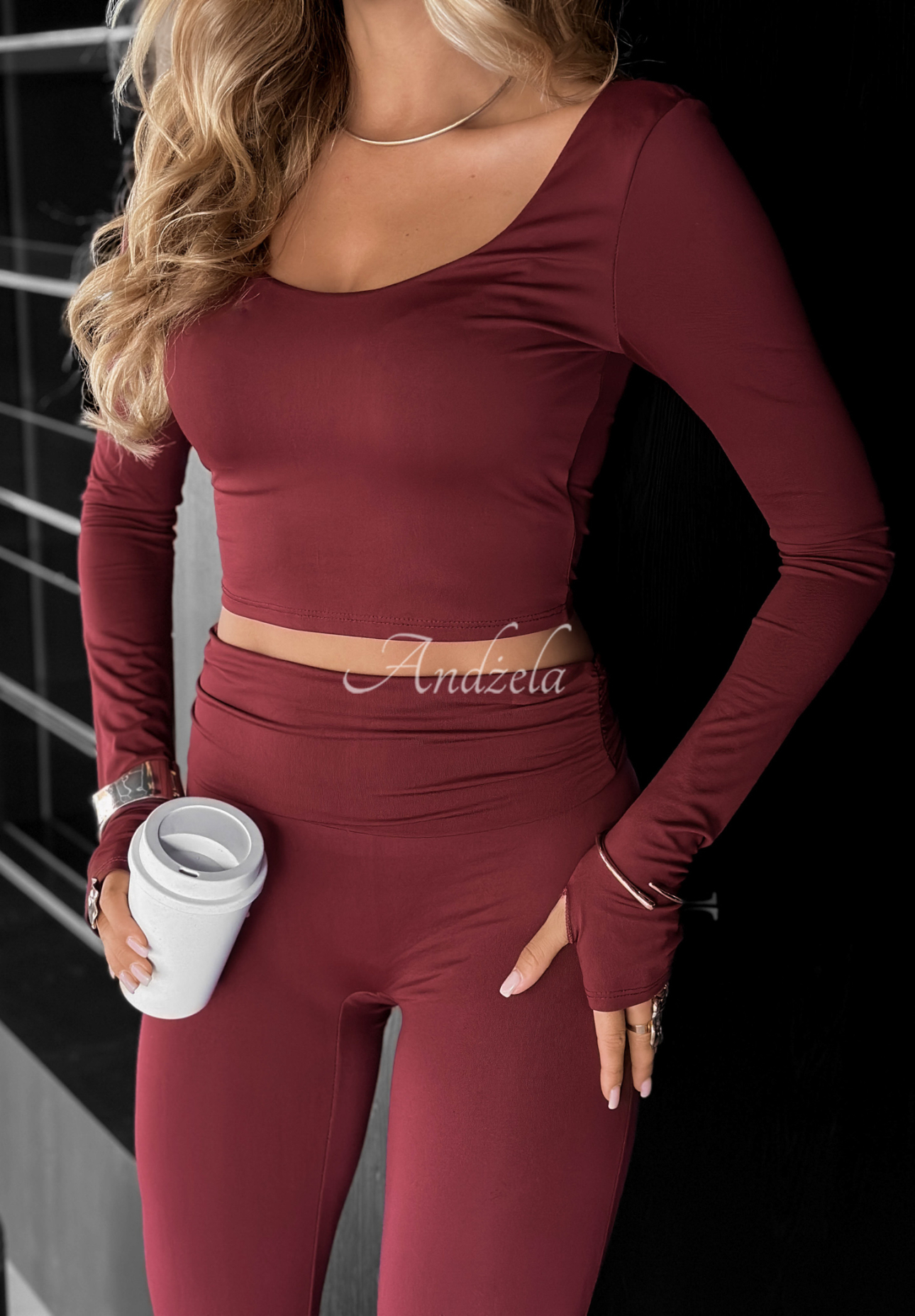 Krótka bluzka longsleeve Something Necessary burgundowa